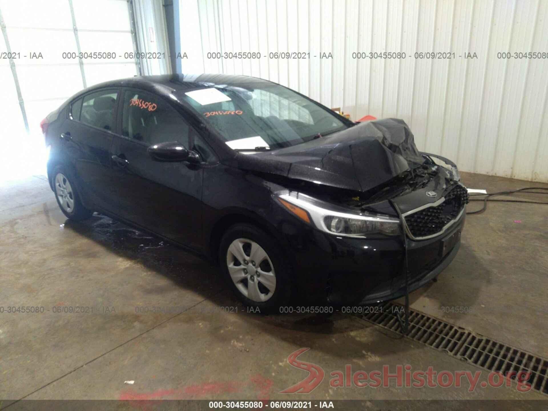 3KPFK4A77JE184305 2018 KIA FORTE