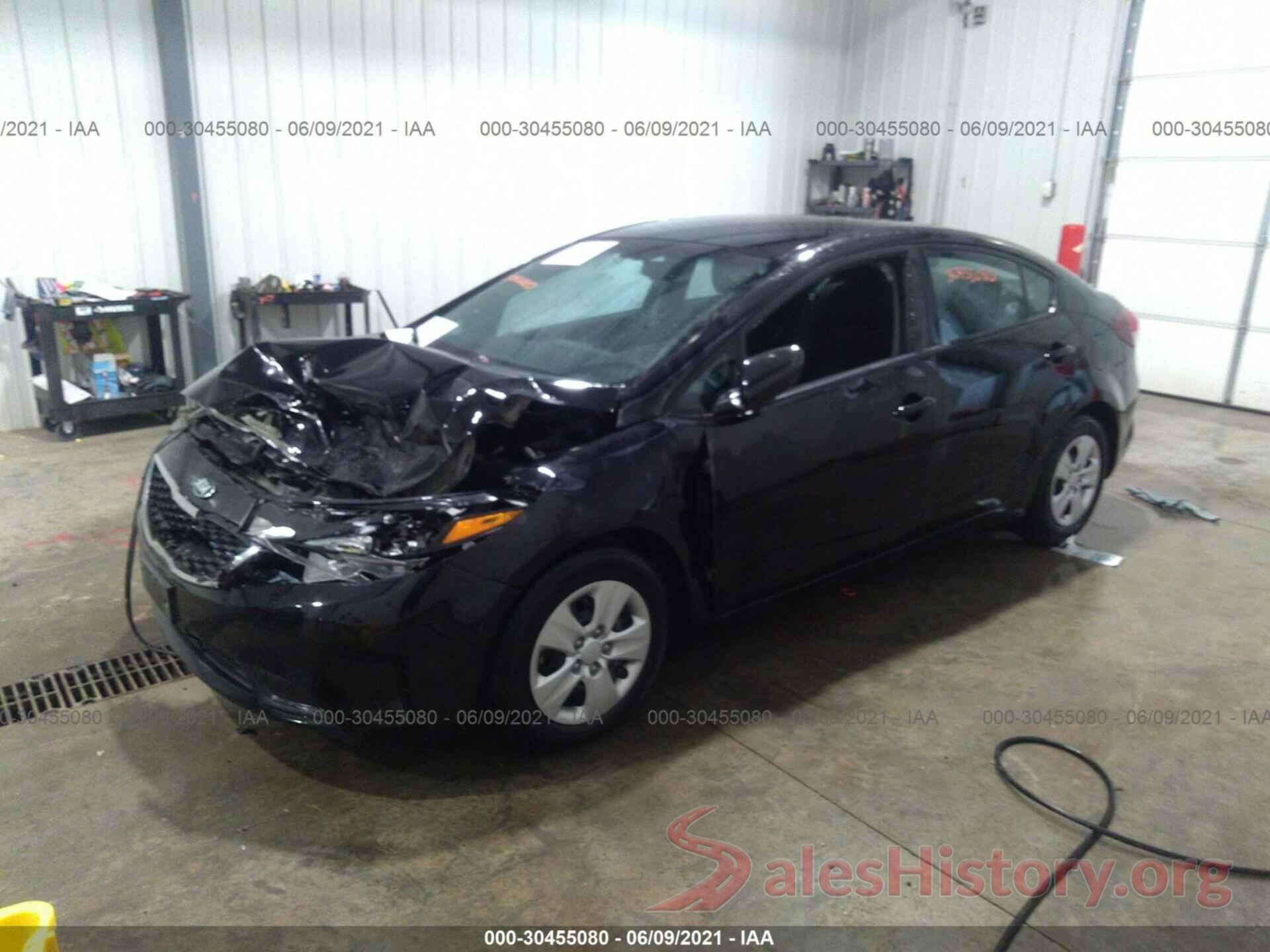 3KPFK4A77JE184305 2018 KIA FORTE