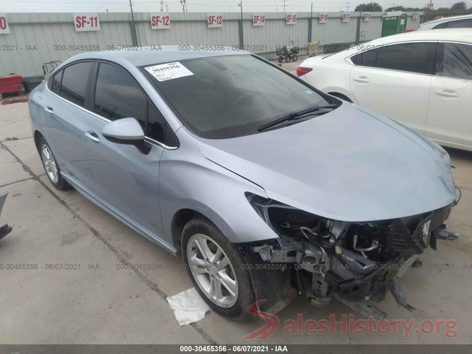 1G1BE5SM0J7190584 2018 CHEVROLET CRUZE