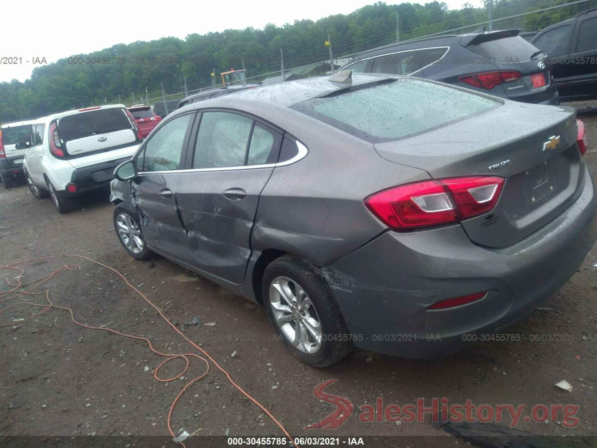 1G1BE5SM9K7116128 2019 CHEVROLET CRUZE