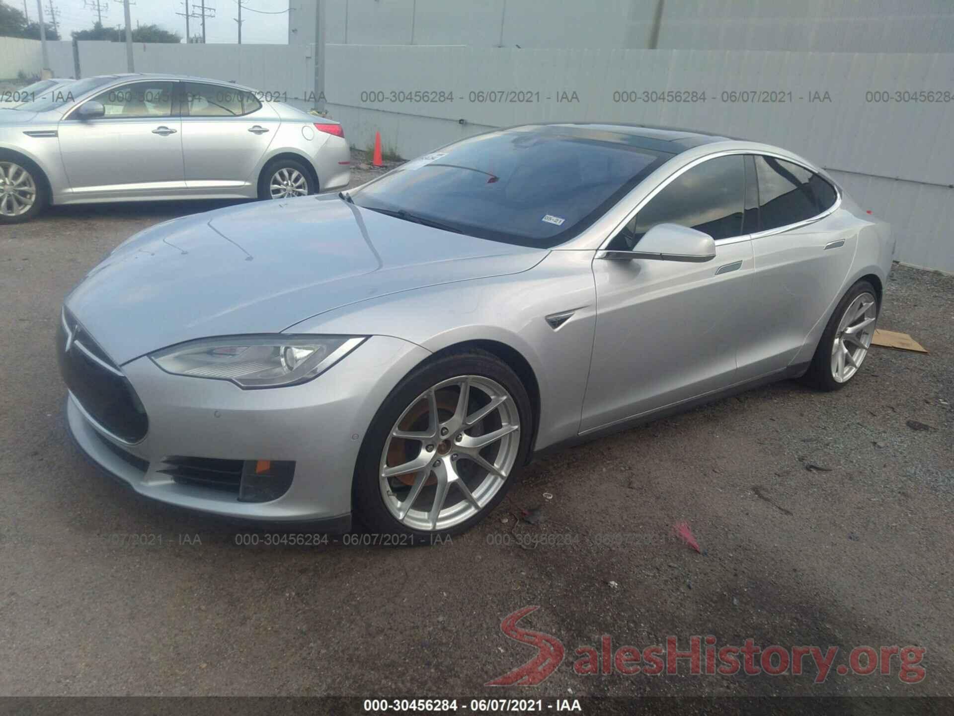 5YJSA1E23GF132588 2016 TESLA MODEL S