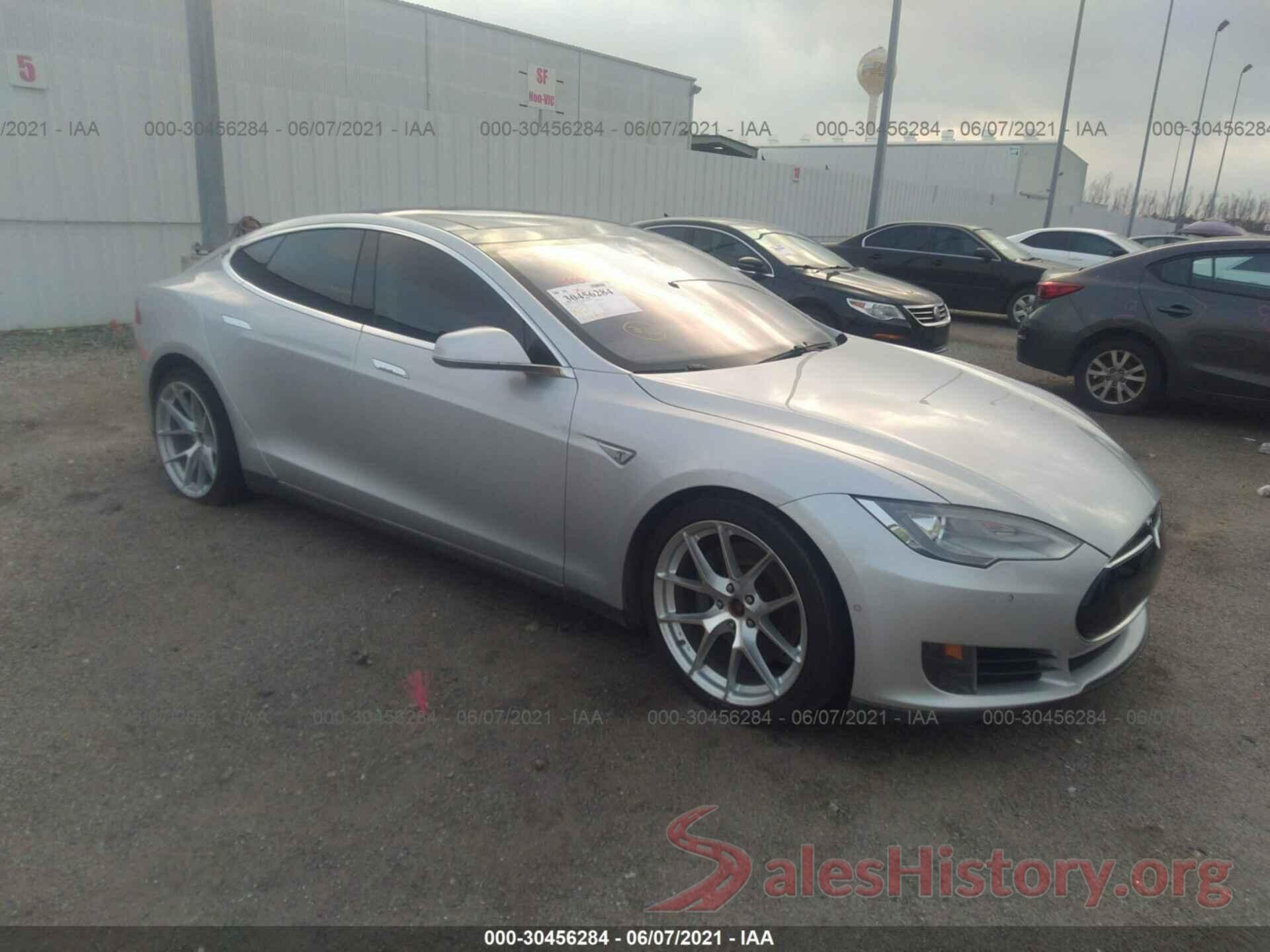 5YJSA1E23GF132588 2016 TESLA MODEL S