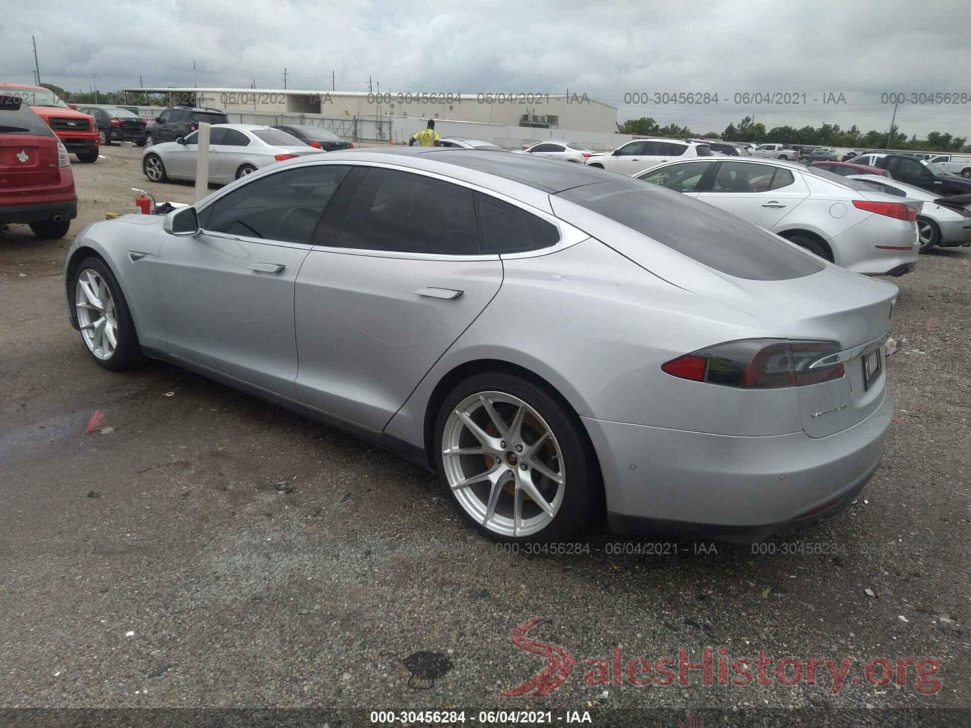 5YJSA1E23GF132588 2016 TESLA MODEL S