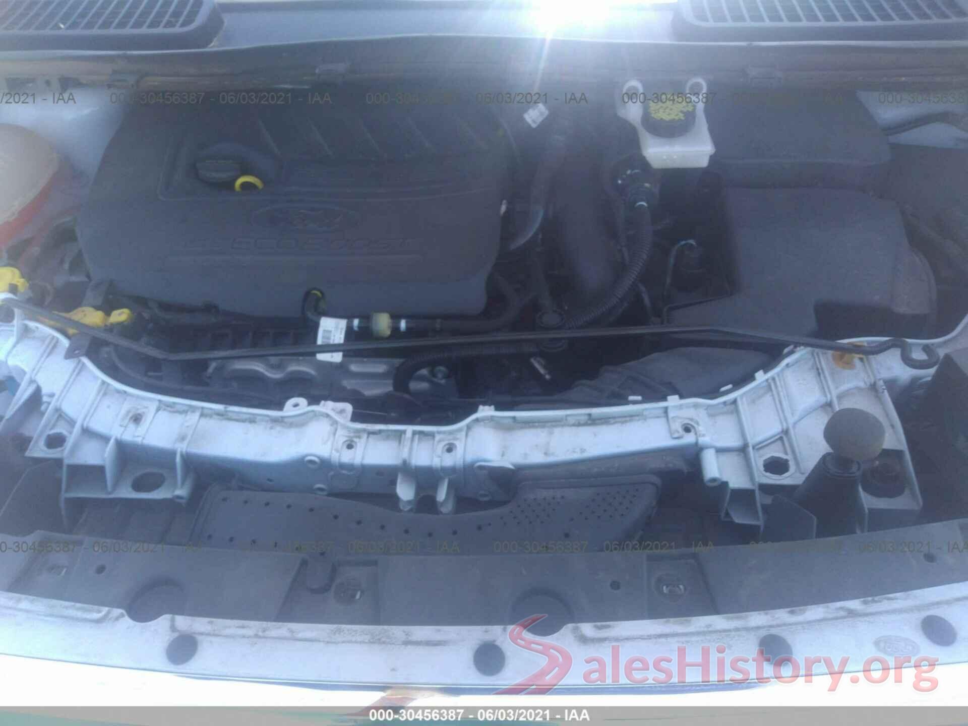 1FMCU9GD3JUD21471 2018 FORD ESCAPE