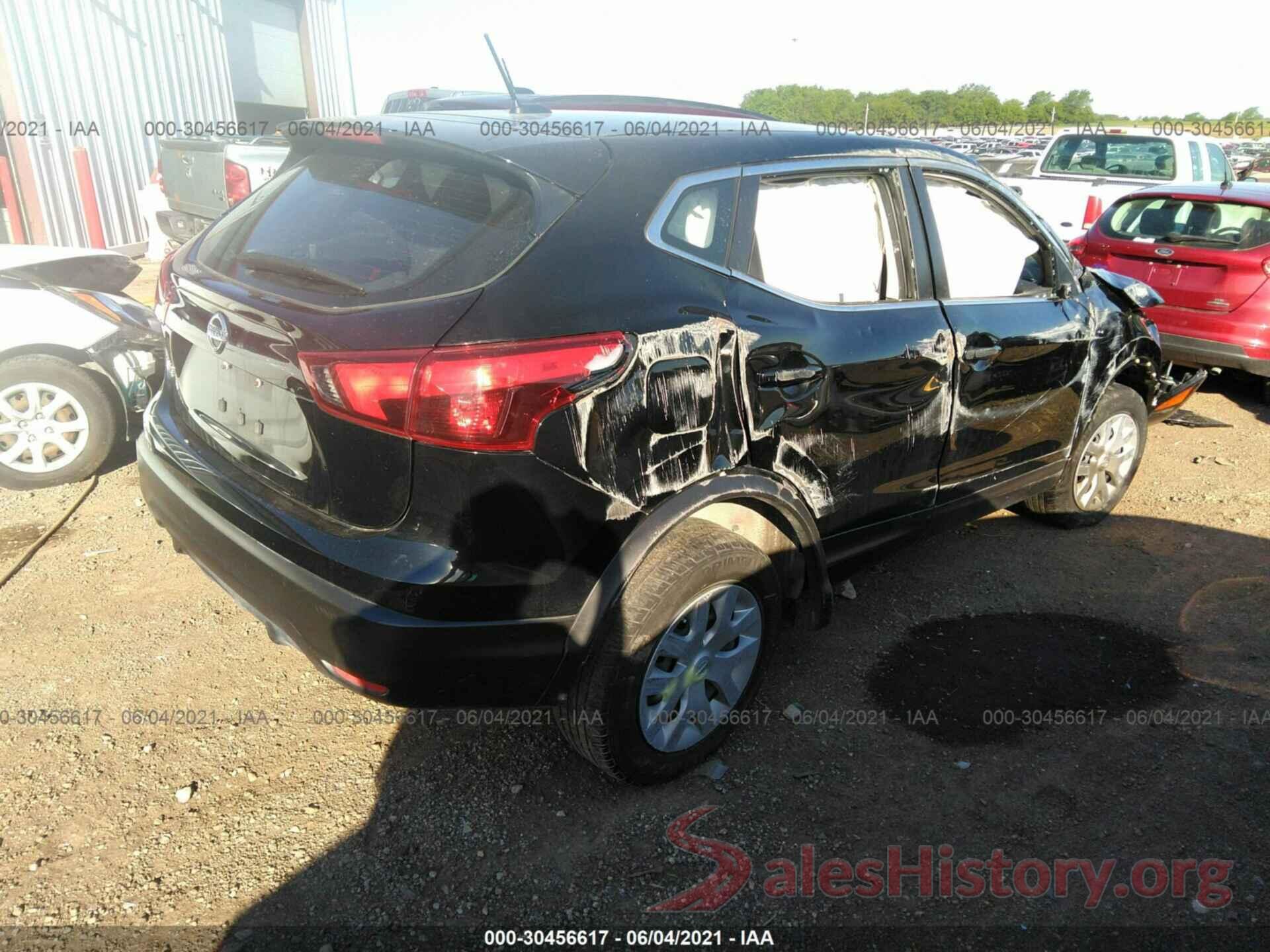 JN1BJ1CP7JW156476 2018 NISSAN ROGUE SPORT