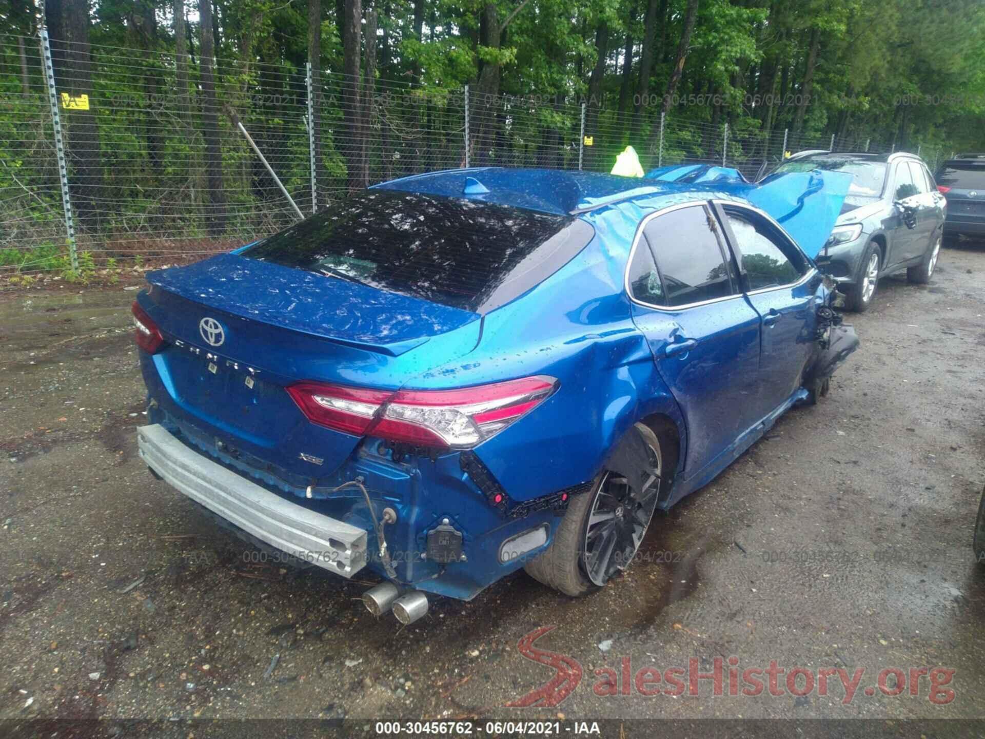 4T1B61HK9KU160663 2019 TOYOTA CAMRY