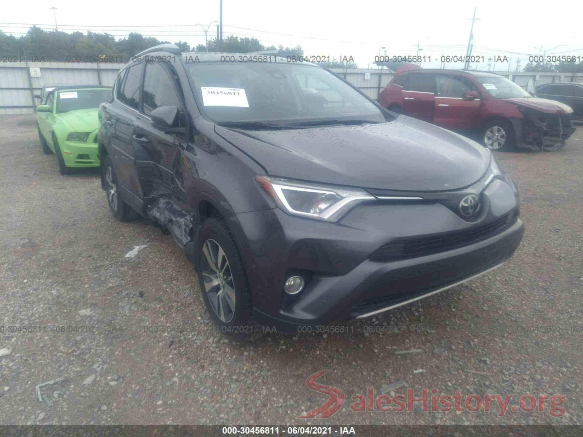 JTMWFREV5JD124129 2018 TOYOTA RAV4