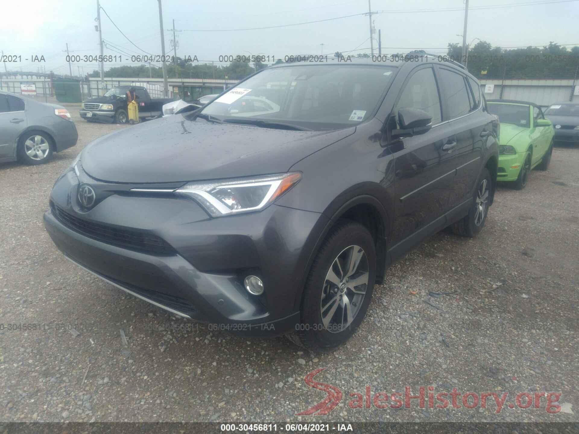 JTMWFREV5JD124129 2018 TOYOTA RAV4