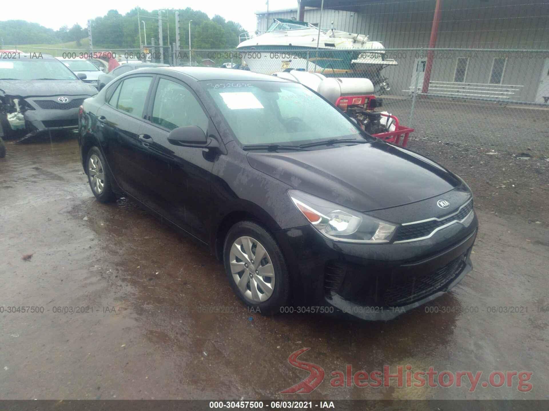 3KPA24AB1JE082450 2018 KIA RIO