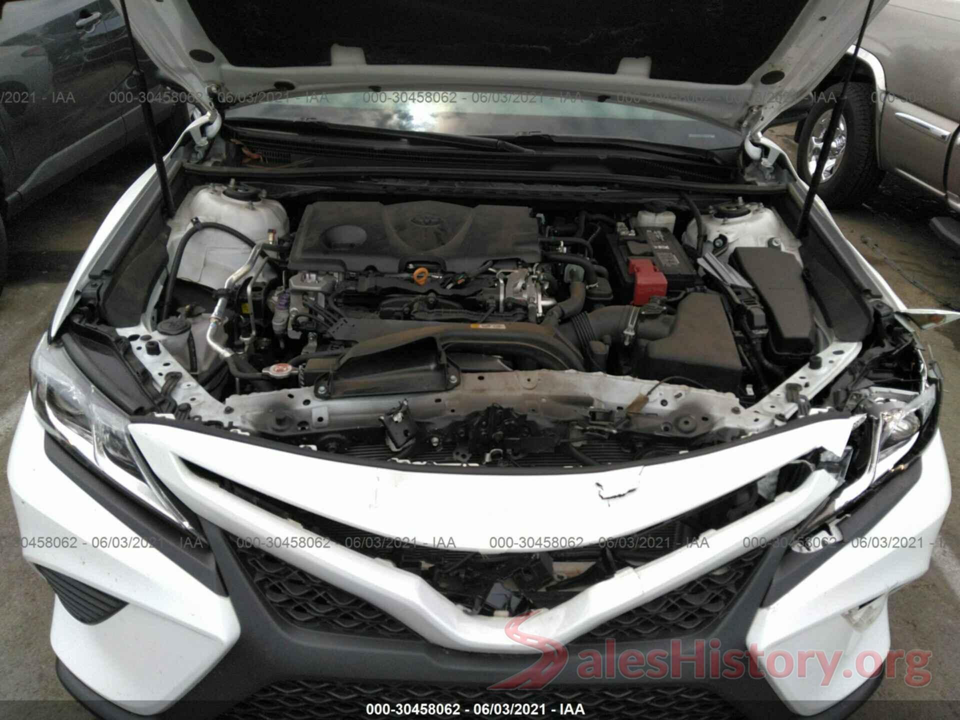 4T1B11HK1JU148164 2018 TOYOTA CAMRY