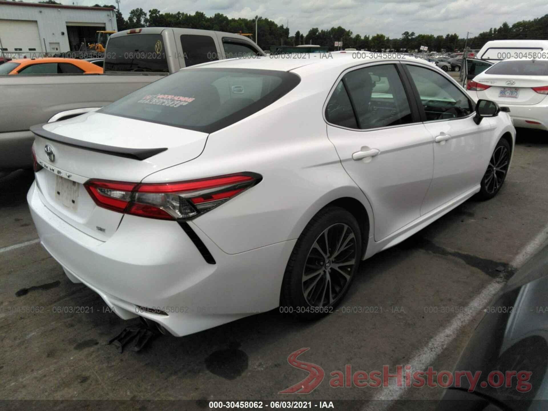 4T1B11HK1JU148164 2018 TOYOTA CAMRY