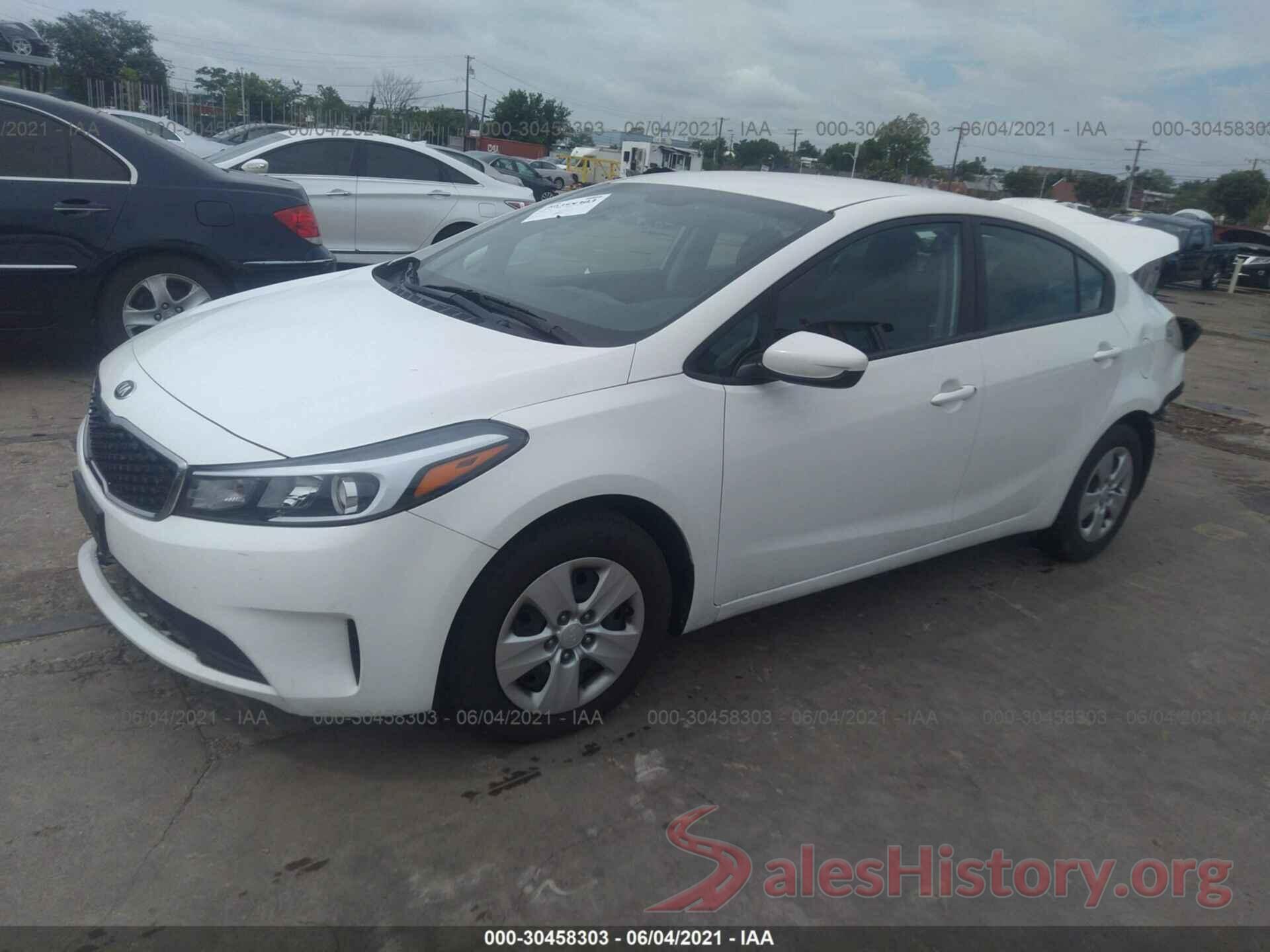 3KPFK4A75HE074489 2017 KIA FORTE