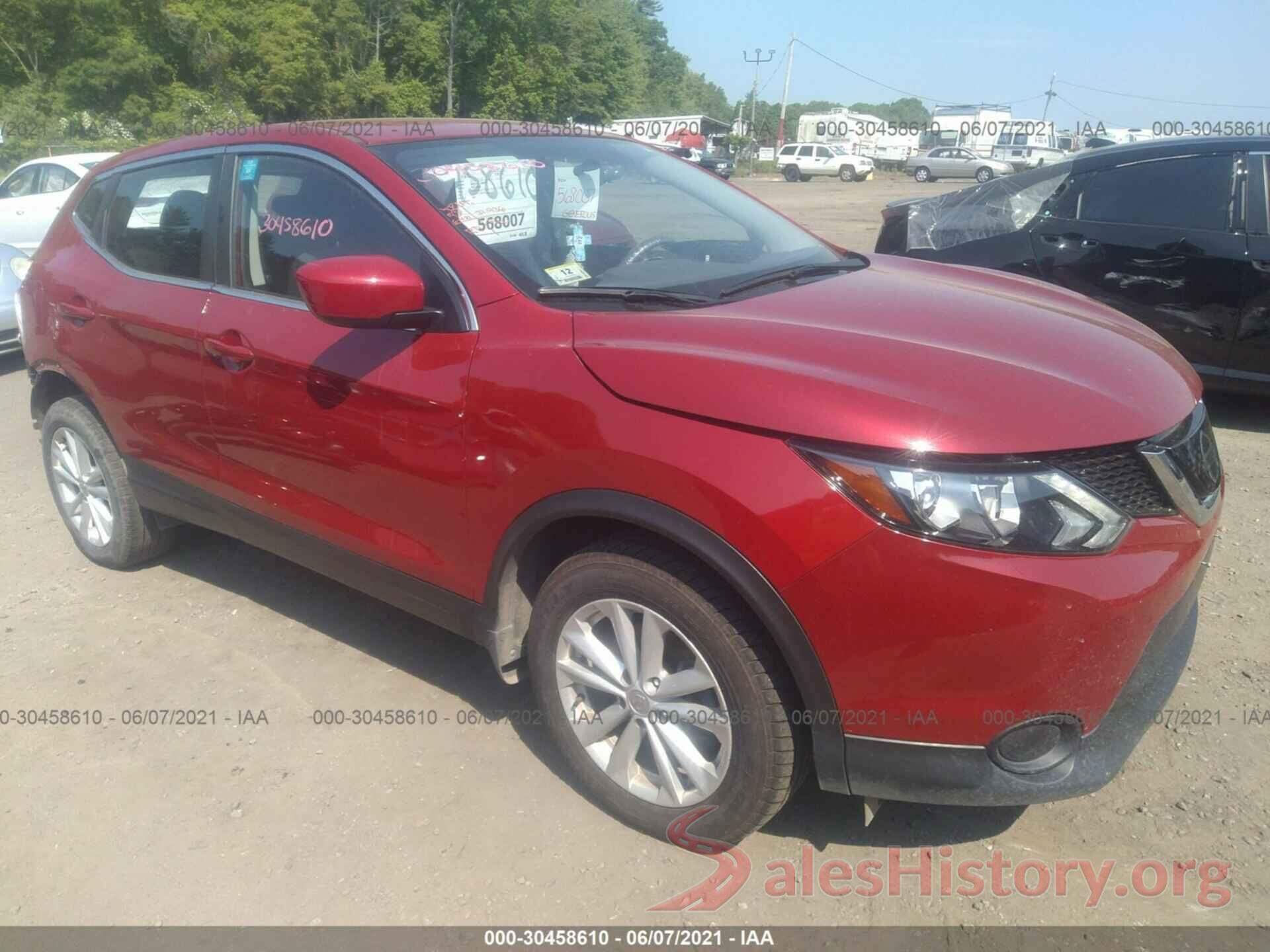 JN1BJ1CR9JW288222 2018 NISSAN ROGUE SPORT