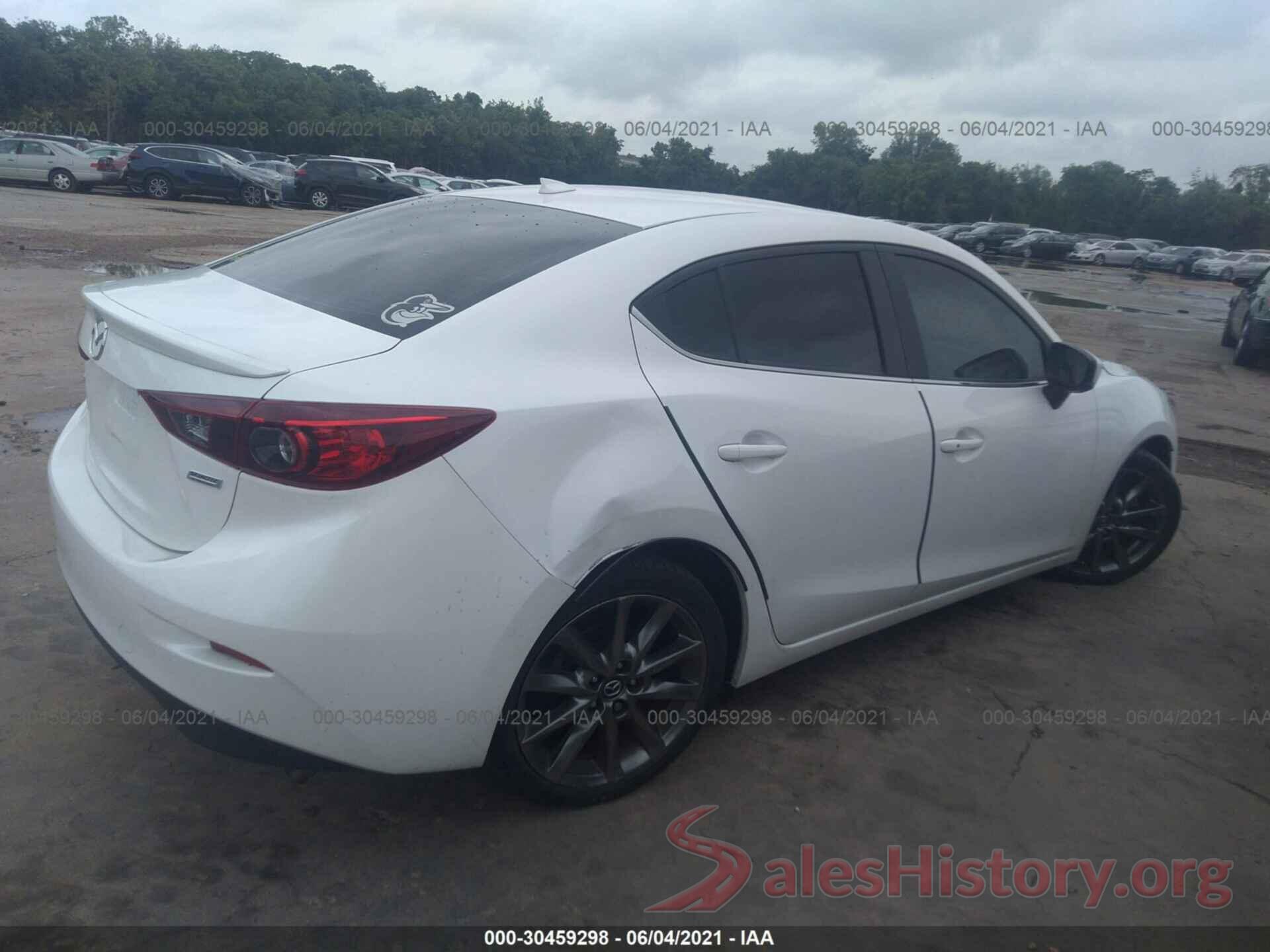 3MZBN1V30JM204375 2018 MAZDA MAZDA3 4-DOOR