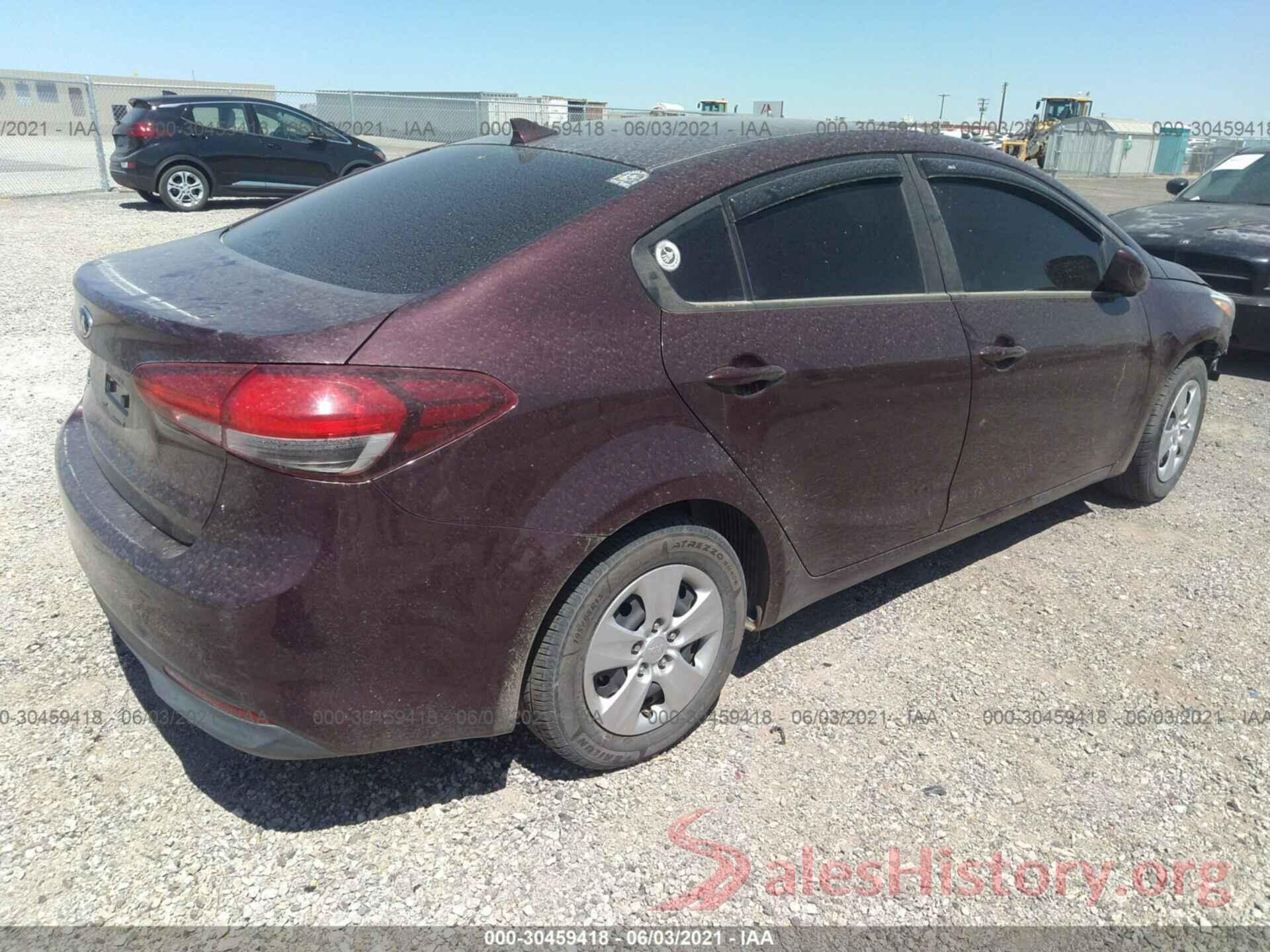 3KPFL4A7XHE082133 2017 KIA FORTE