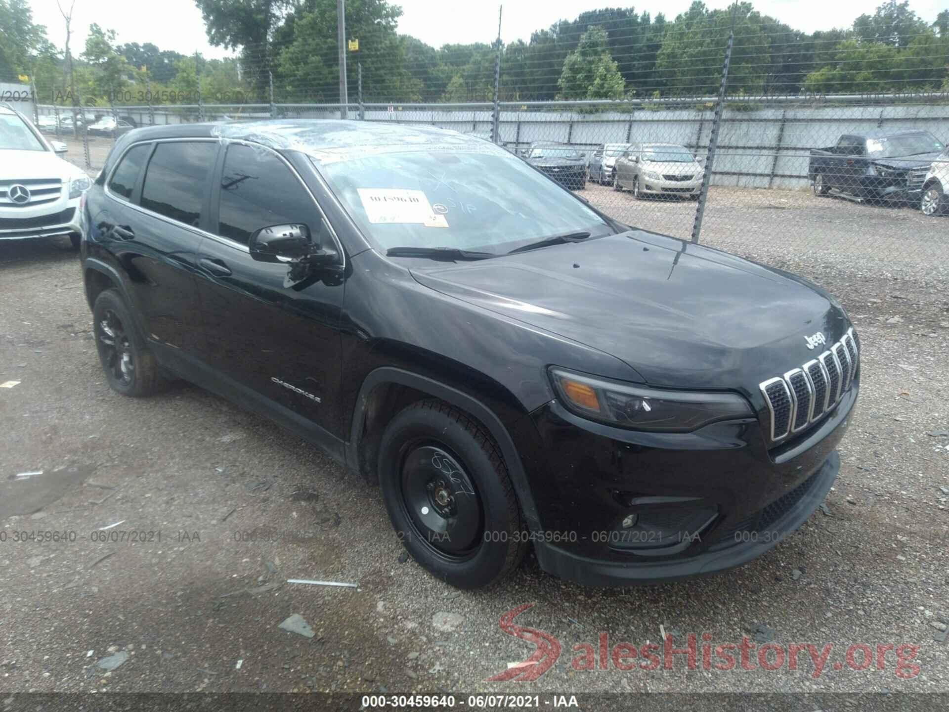 1C4PJLCB6KD332577 2019 JEEP CHEROKEE