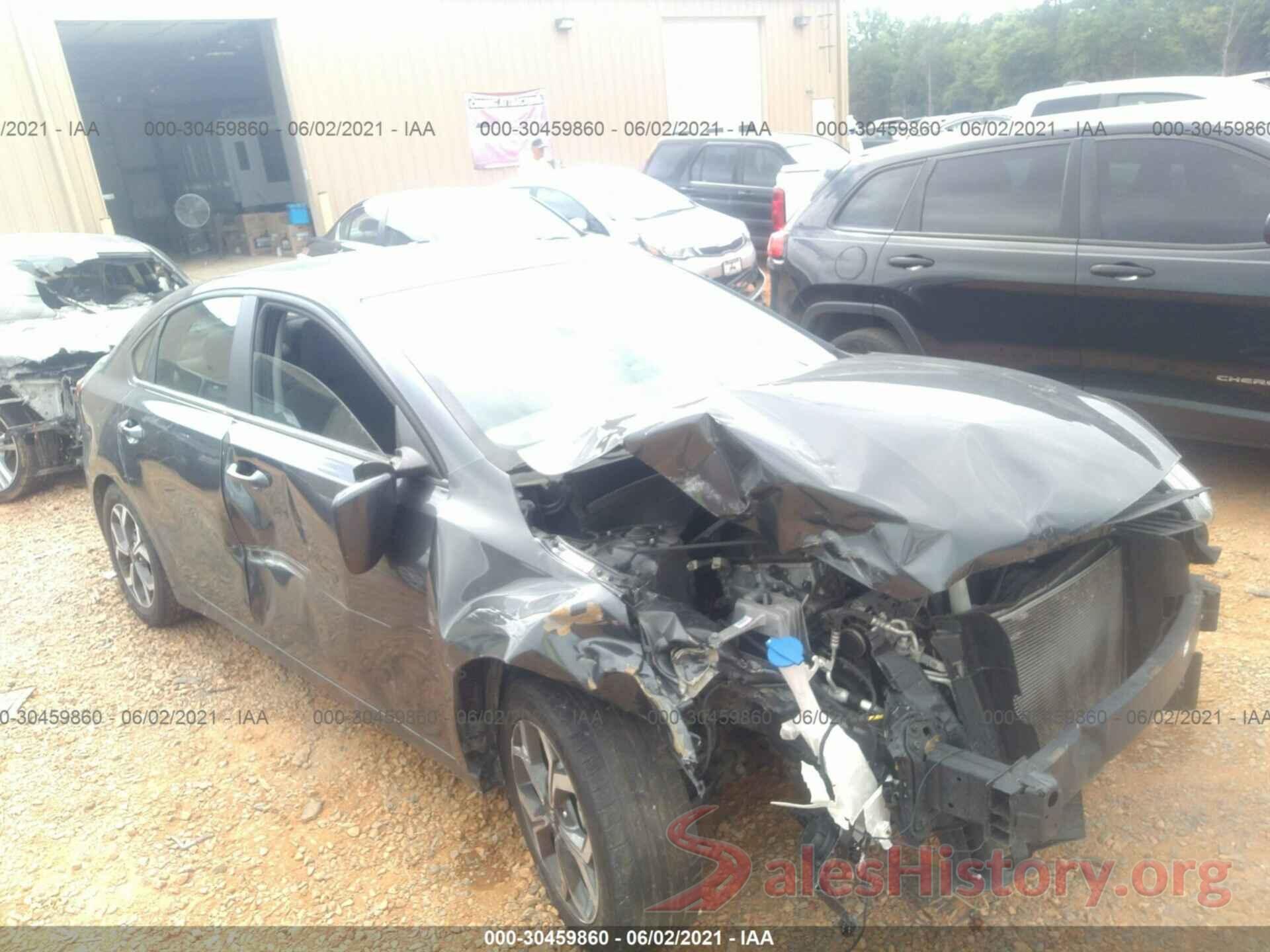 3KPF24AD7KE112091 2019 KIA FORTE