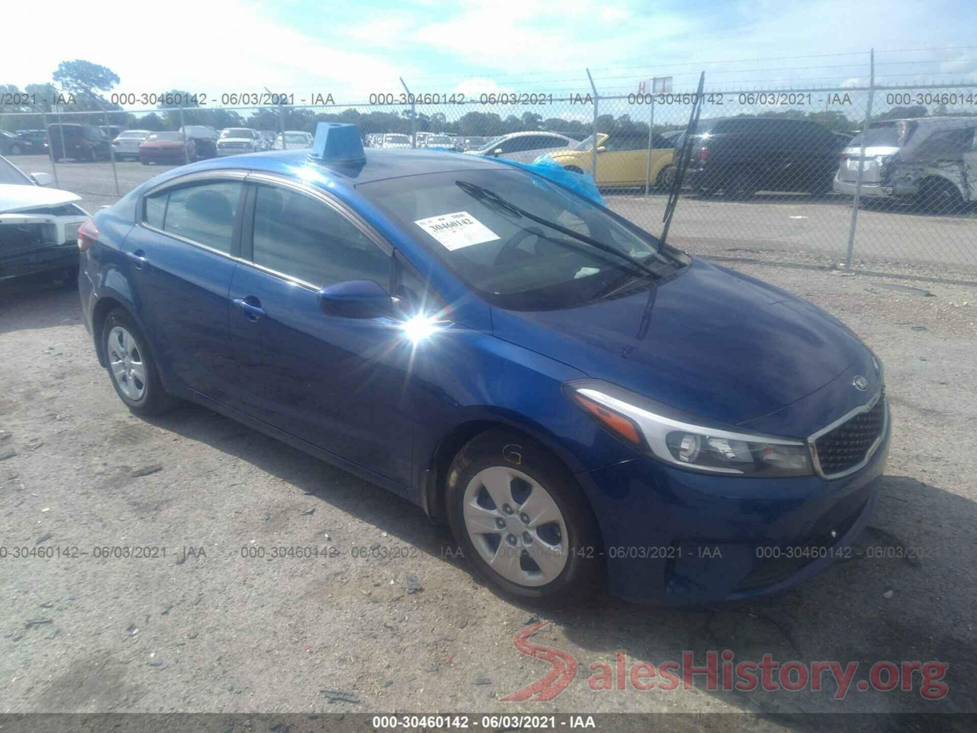 3KPFK4A70HE159370 2017 KIA FORTE