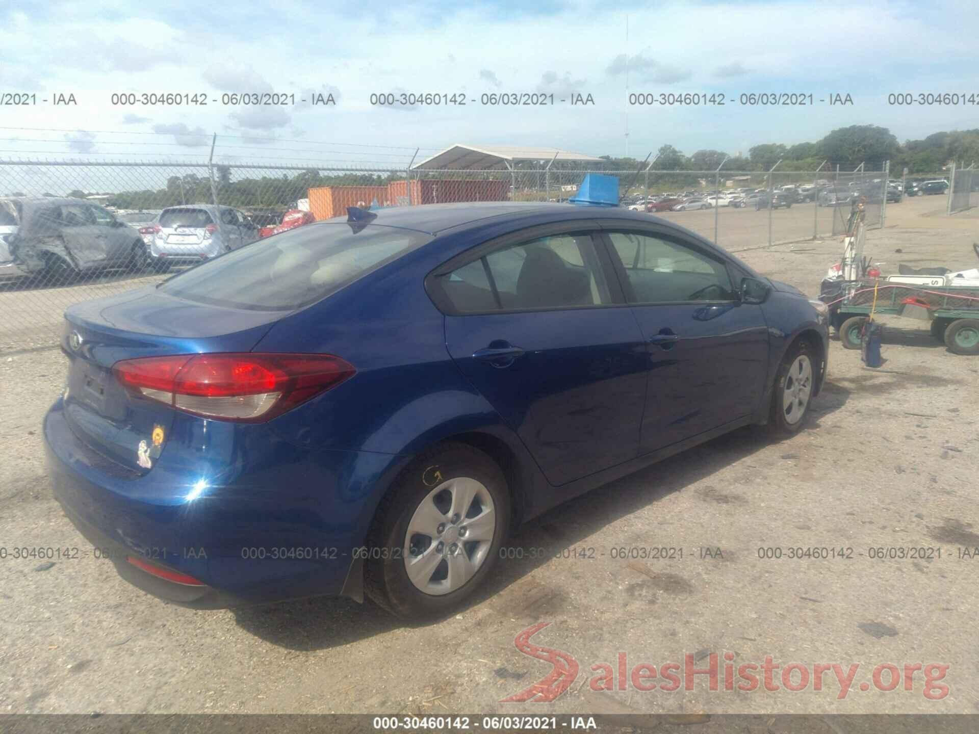 3KPFK4A70HE159370 2017 KIA FORTE