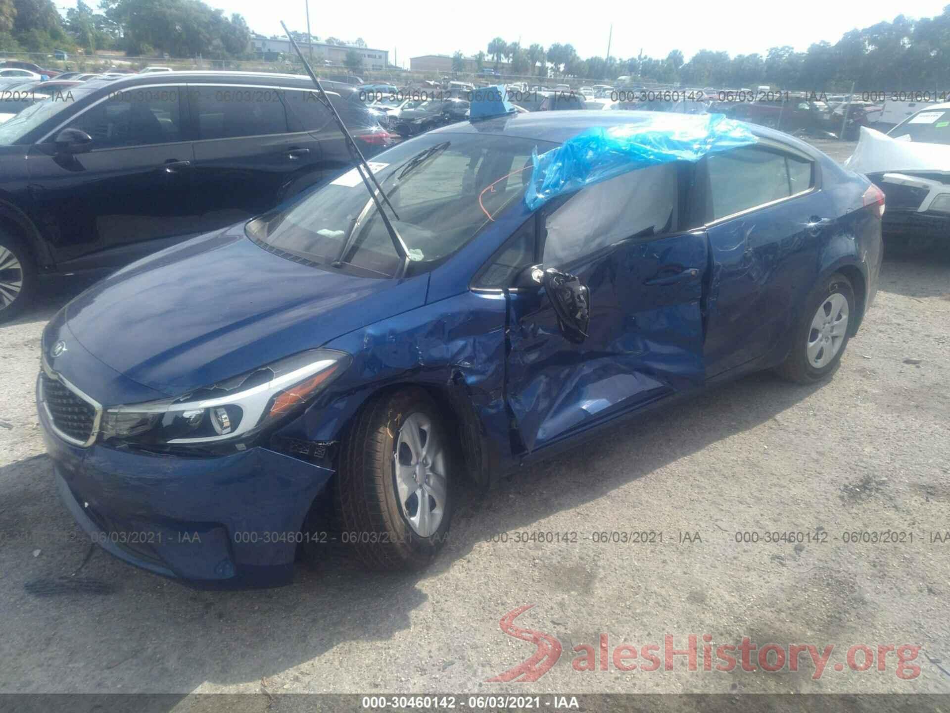 3KPFK4A70HE159370 2017 KIA FORTE