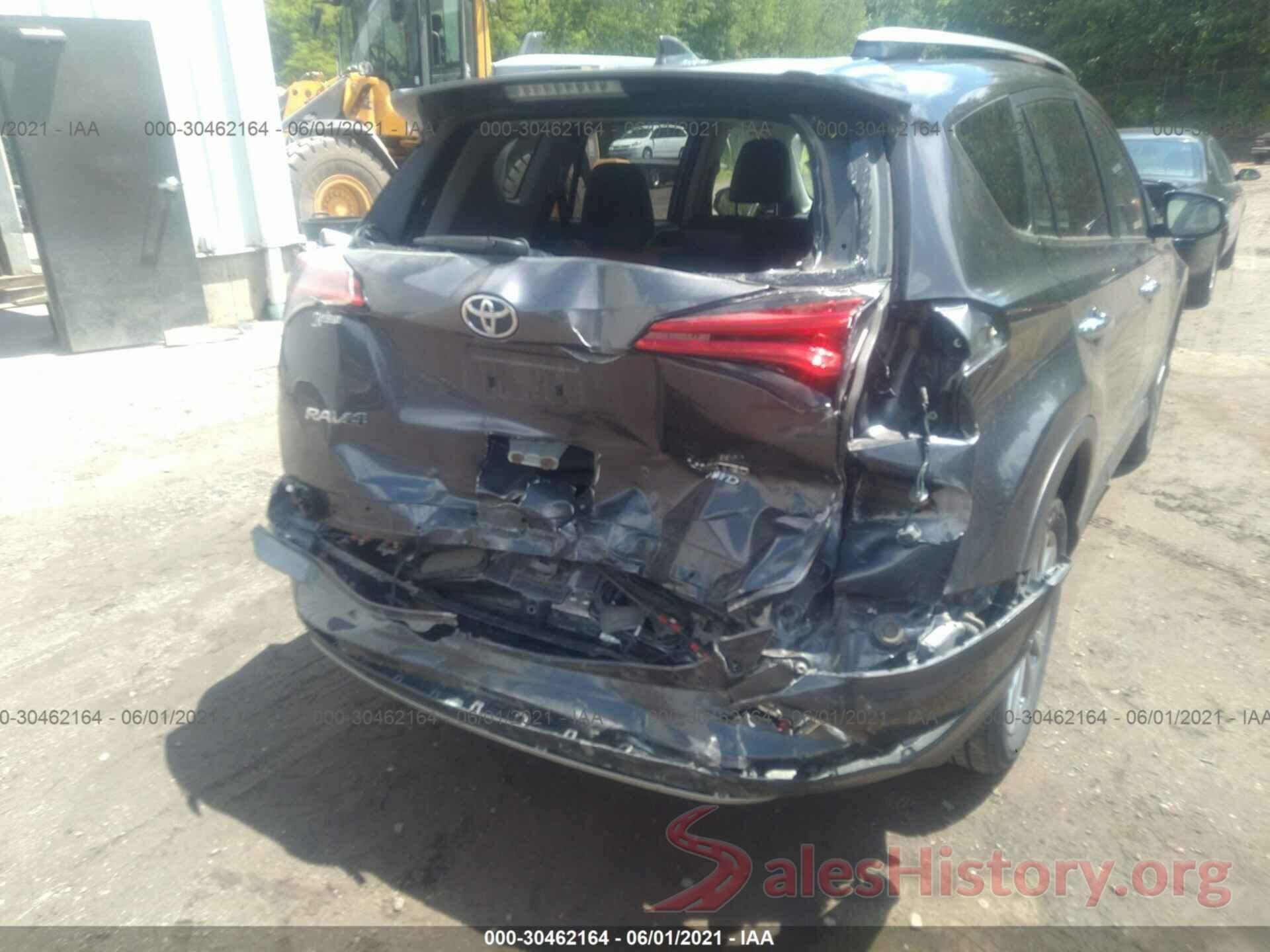 JTMDFREV6HJ136292 2017 TOYOTA RAV4