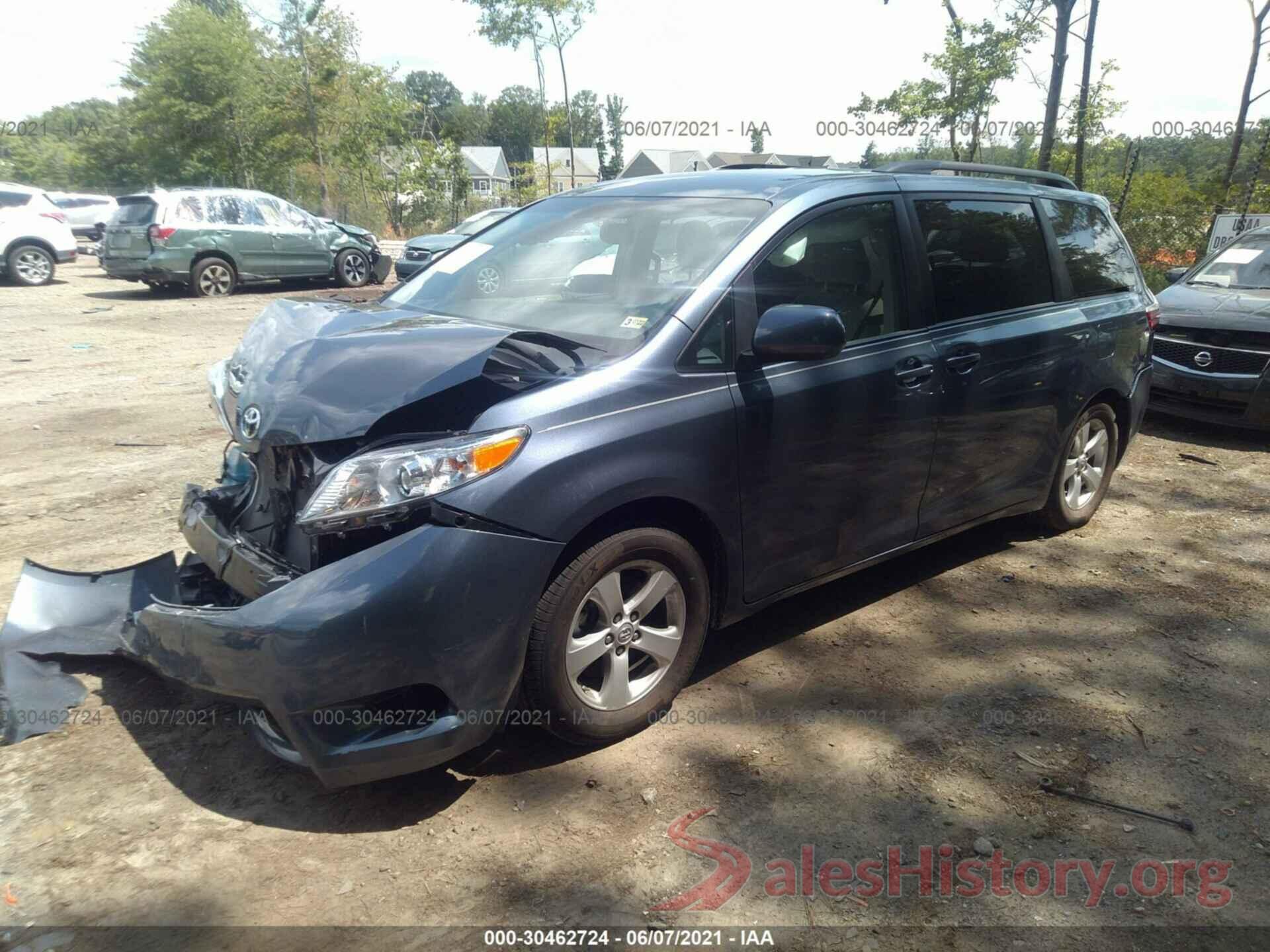 5TDKK3DCXGS704724 2016 TOYOTA SIENNA