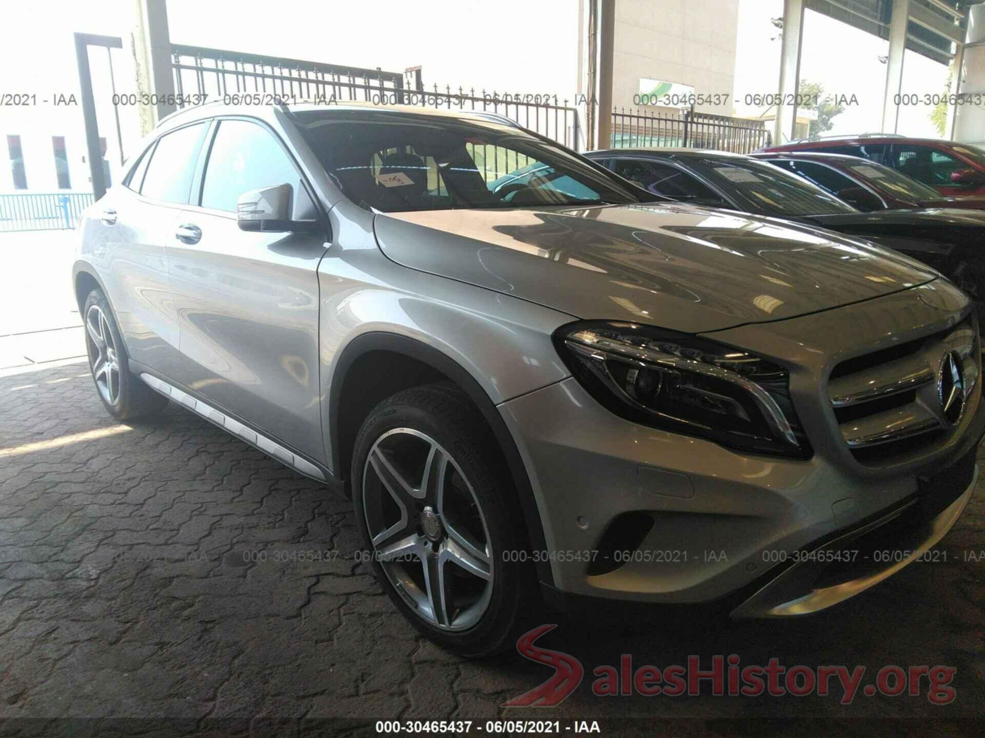 00000000000019525 2016 MERCEDES-BENZ GLA