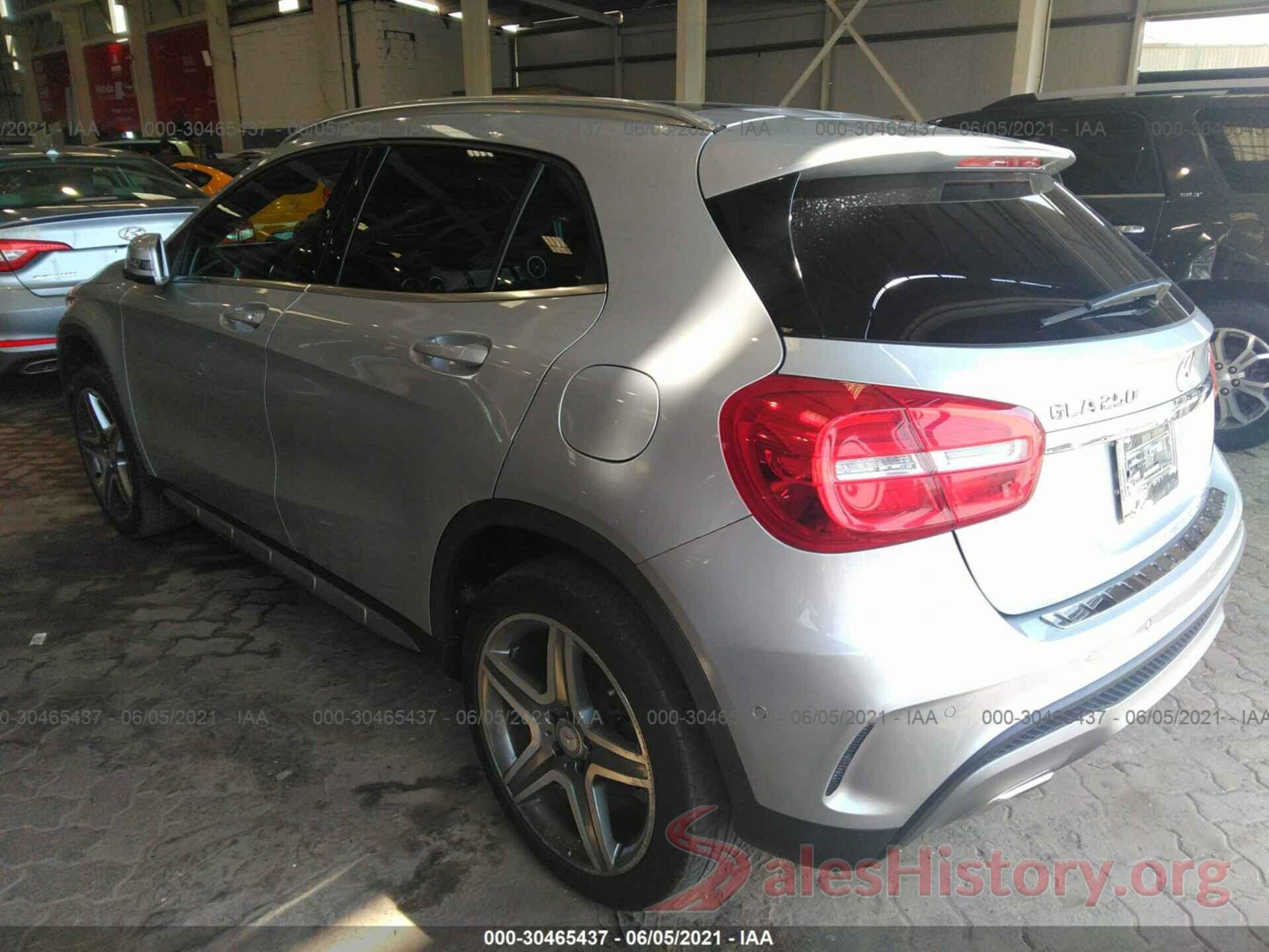 00000000000019525 2016 MERCEDES-BENZ GLA