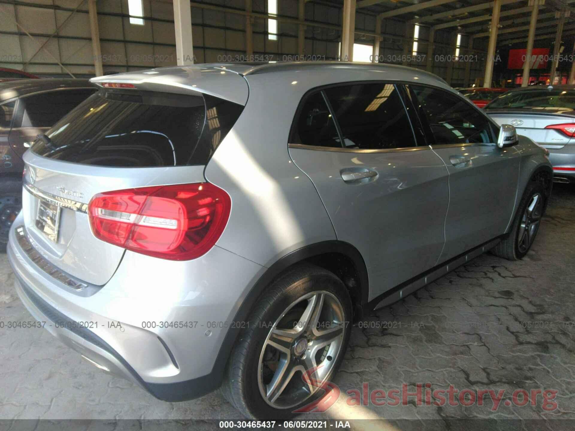 00000000000019525 2016 MERCEDES-BENZ GLA