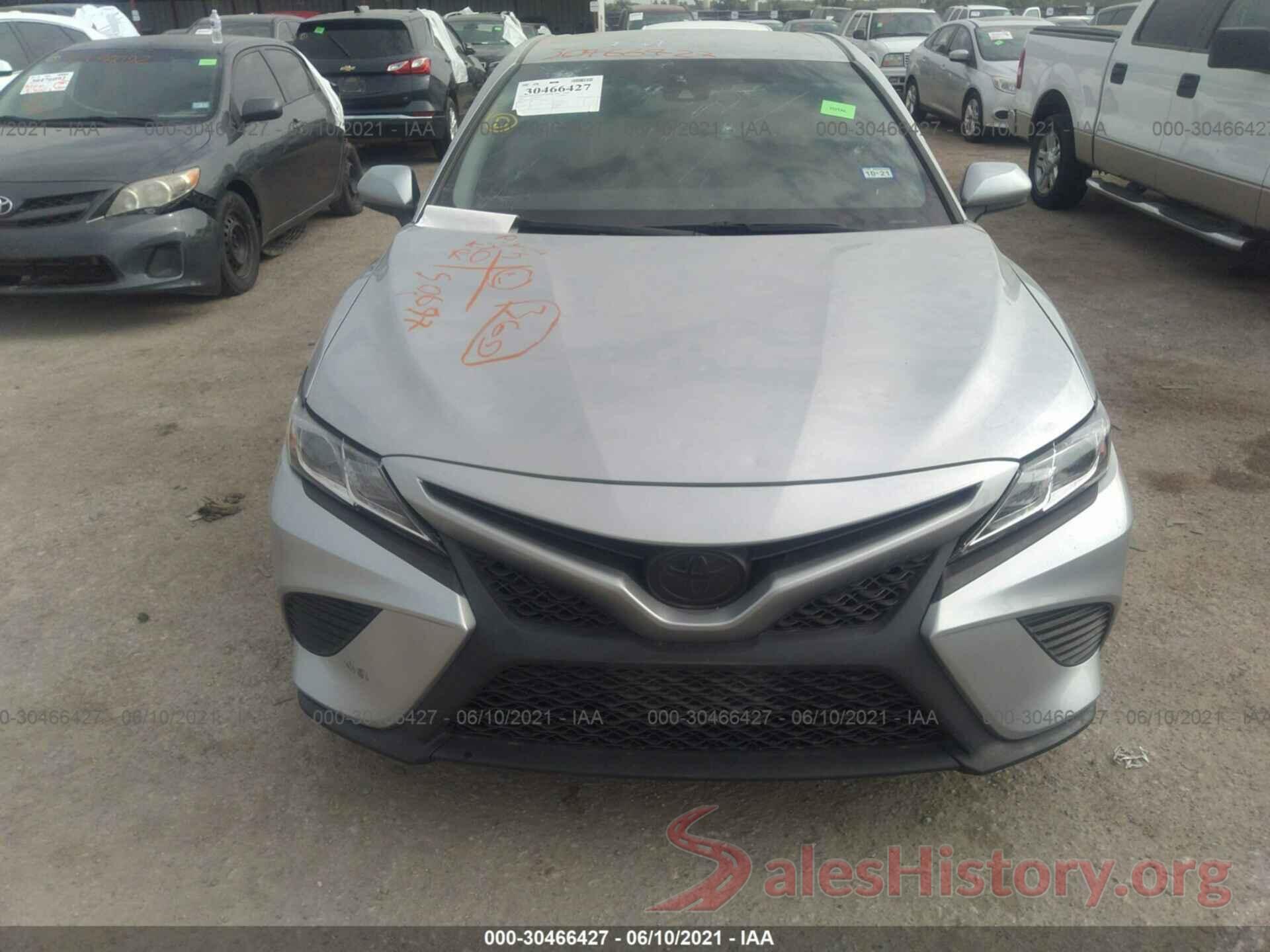 4T1B11HKXJU033417 2018 TOYOTA CAMRY