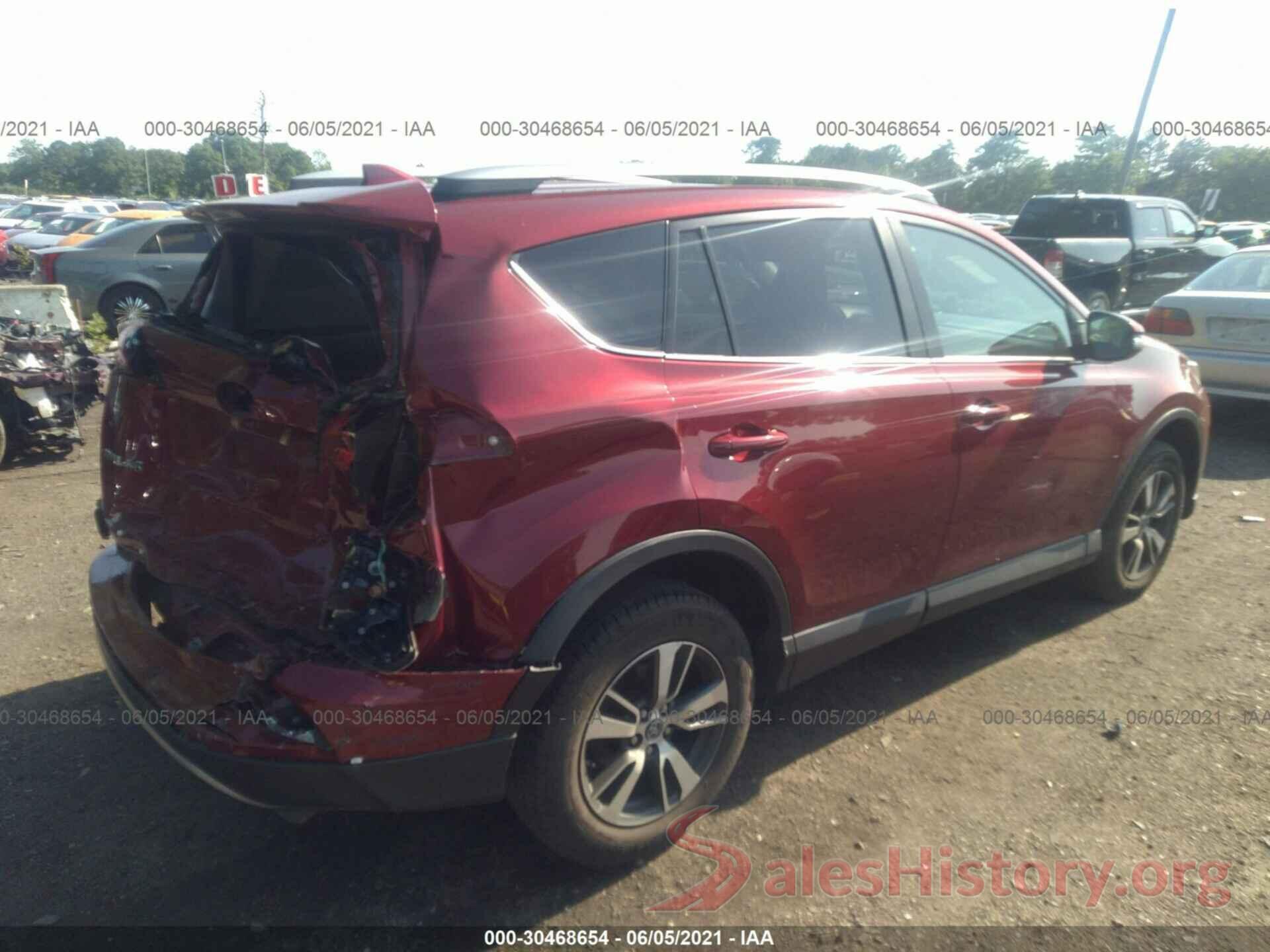 2T3RFREV3JW704964 2018 TOYOTA RAV4