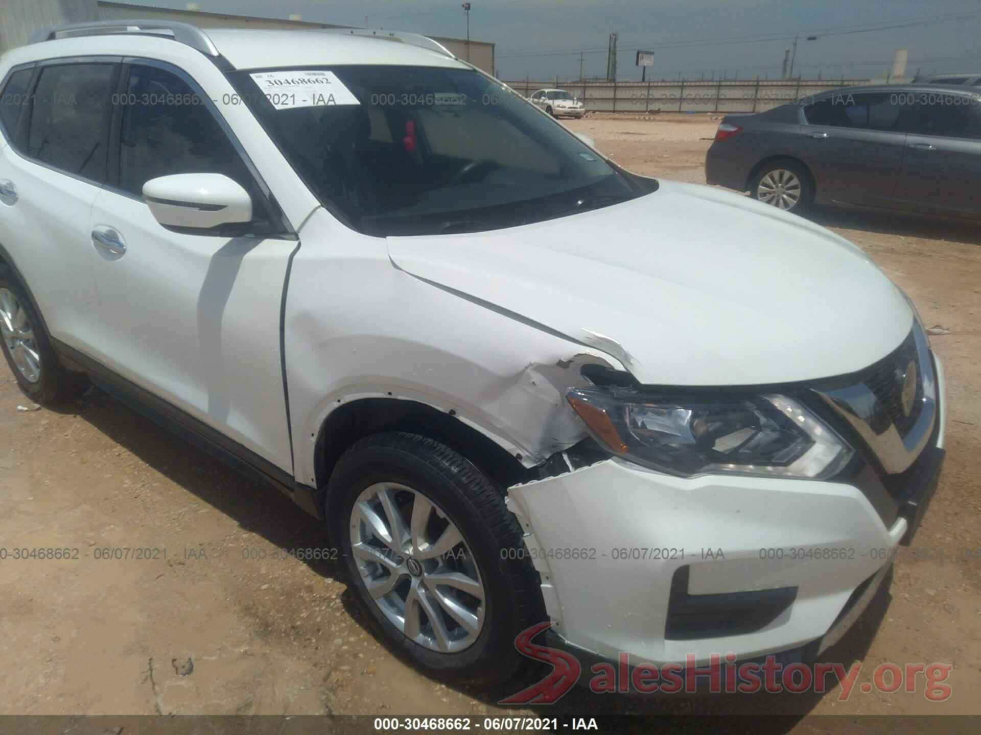 KNMAT2MT9JP525255 2018 NISSAN ROGUE