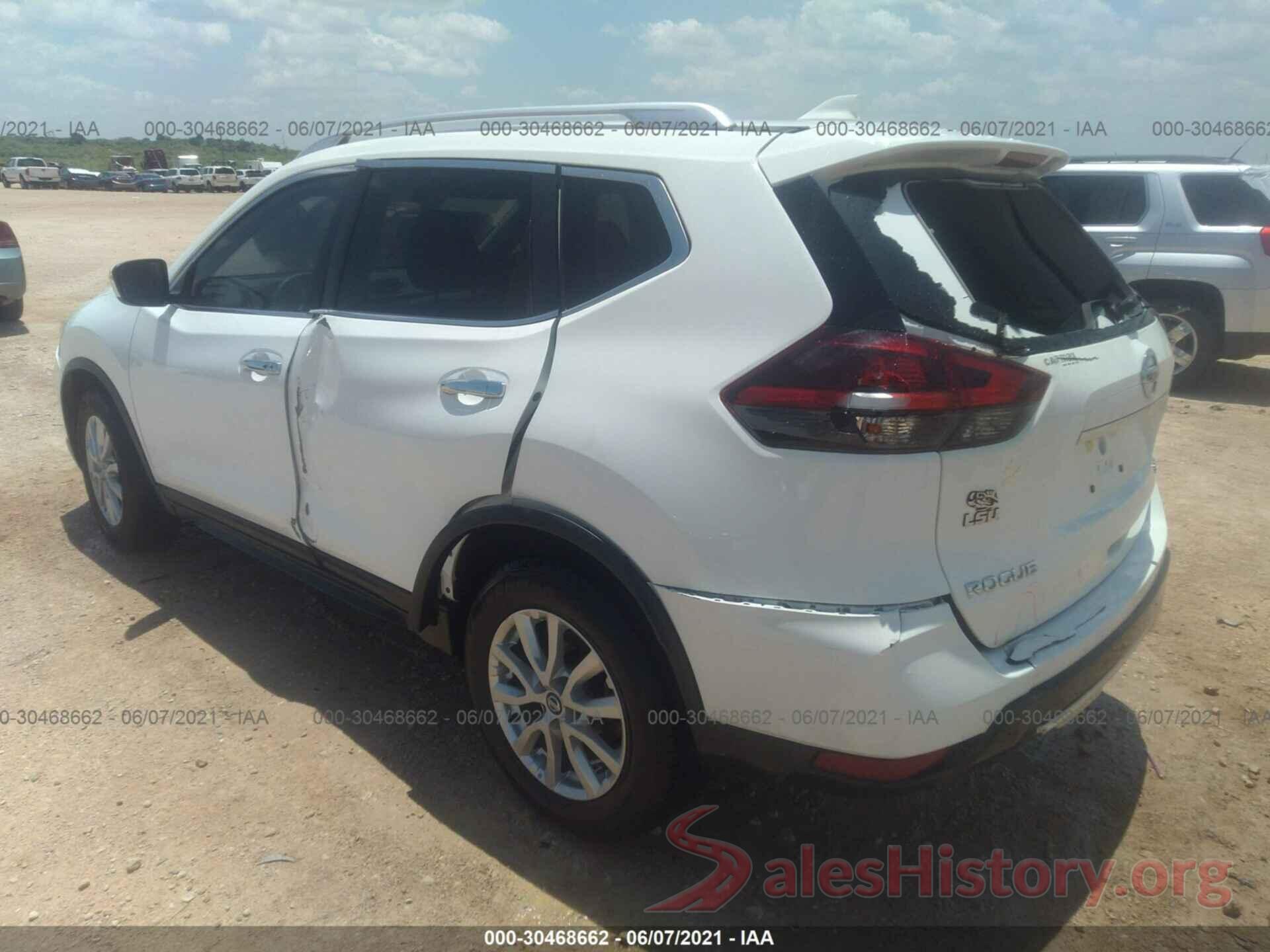 KNMAT2MT9JP525255 2018 NISSAN ROGUE