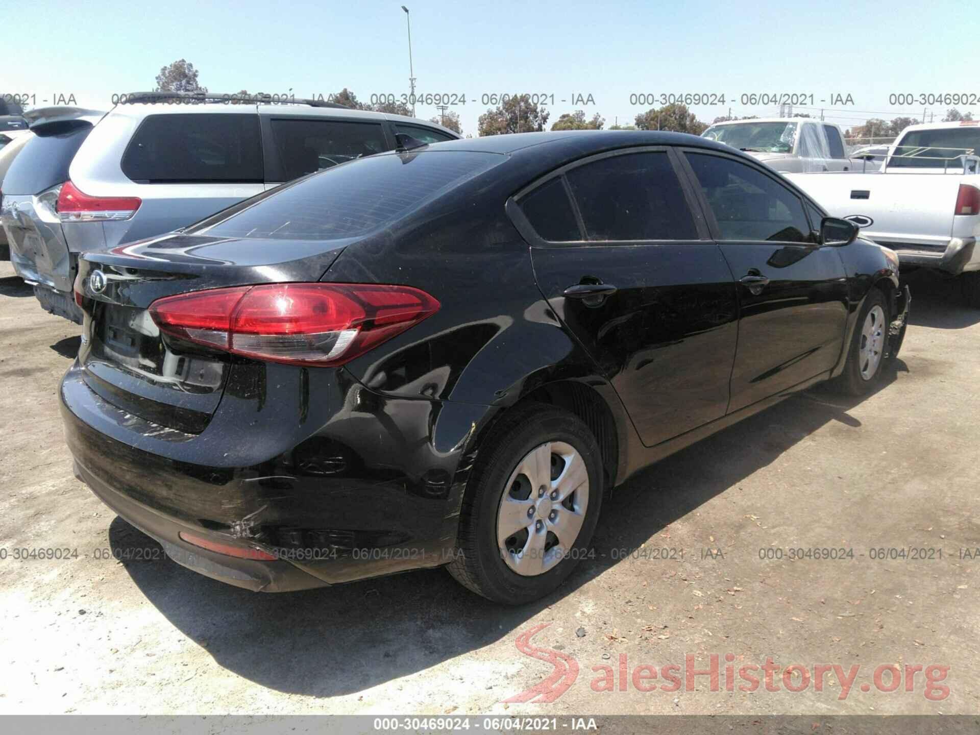 3KPFK4A79HE028308 2017 KIA FORTE