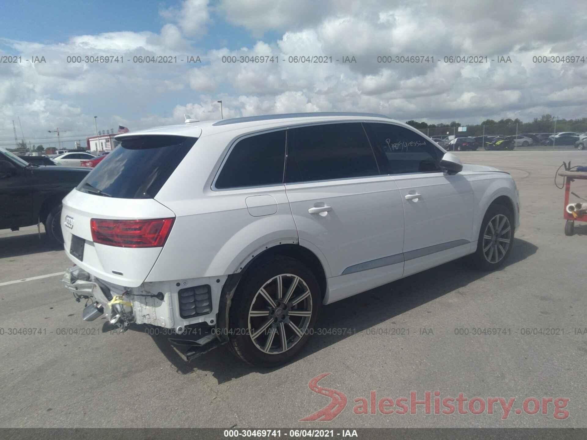 WA1LHAF78JD044980 2018 AUDI Q7