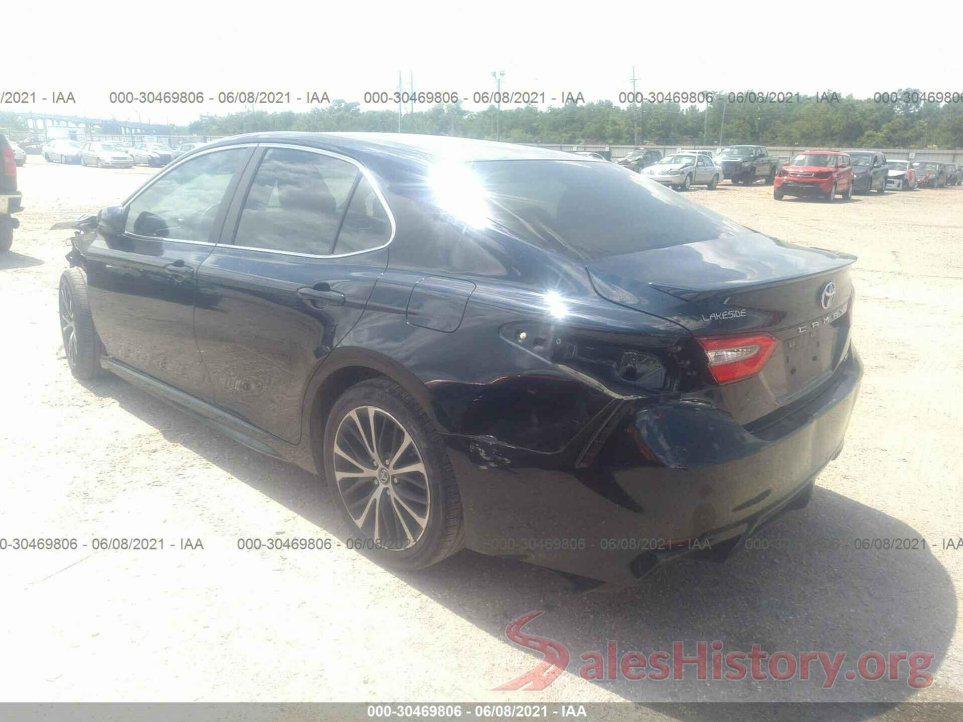 4T1B11HK0JU634111 2018 TOYOTA CAMRY