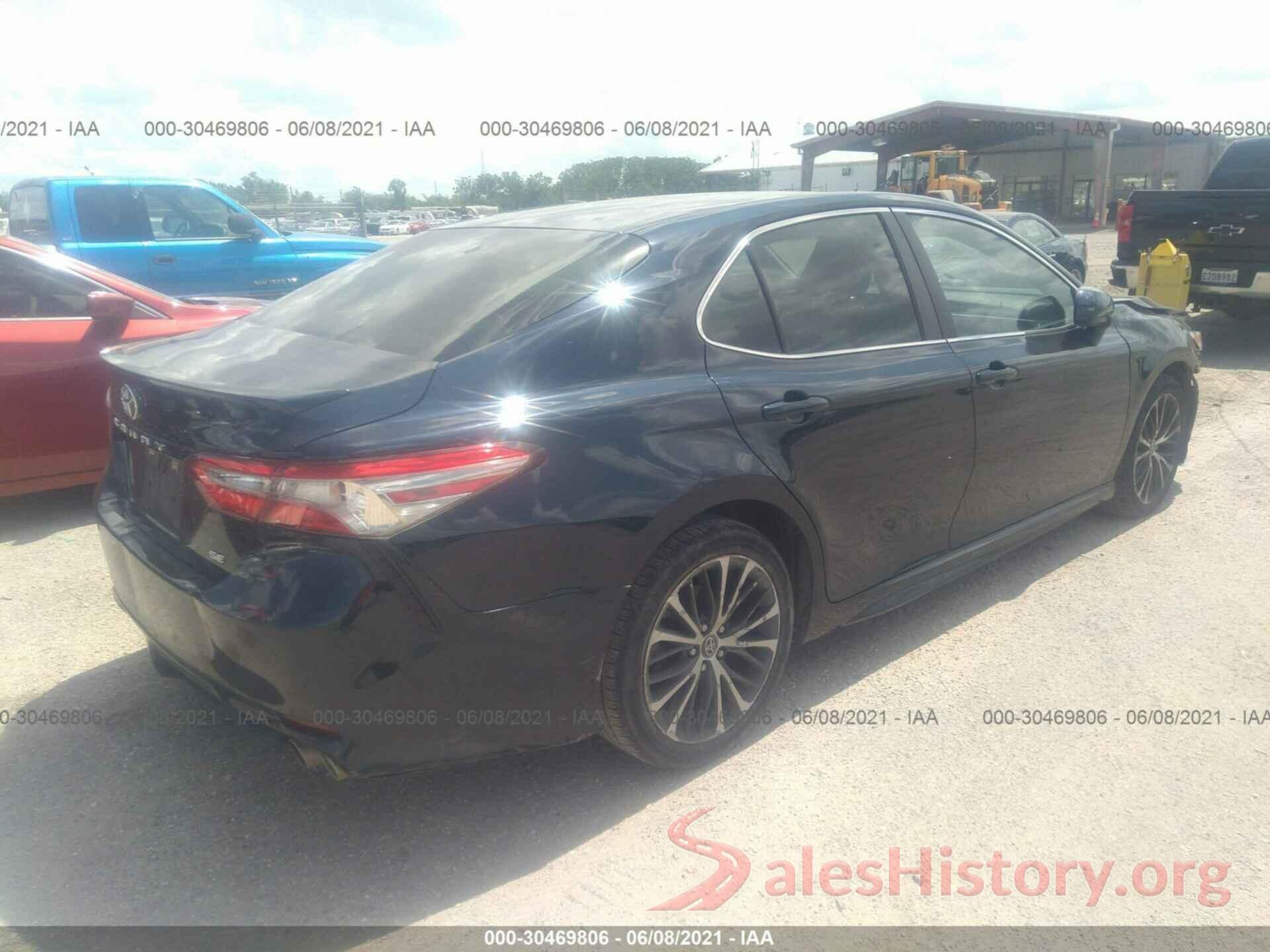 4T1B11HK0JU634111 2018 TOYOTA CAMRY