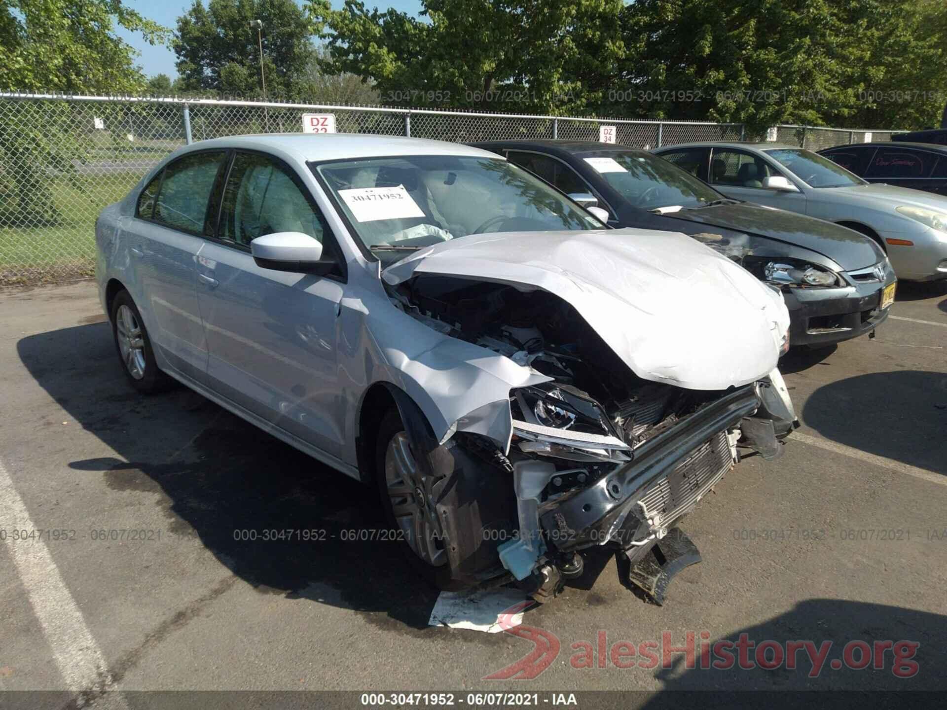 3VW2B7AJ3JM245115 2018 VOLKSWAGEN JETTA