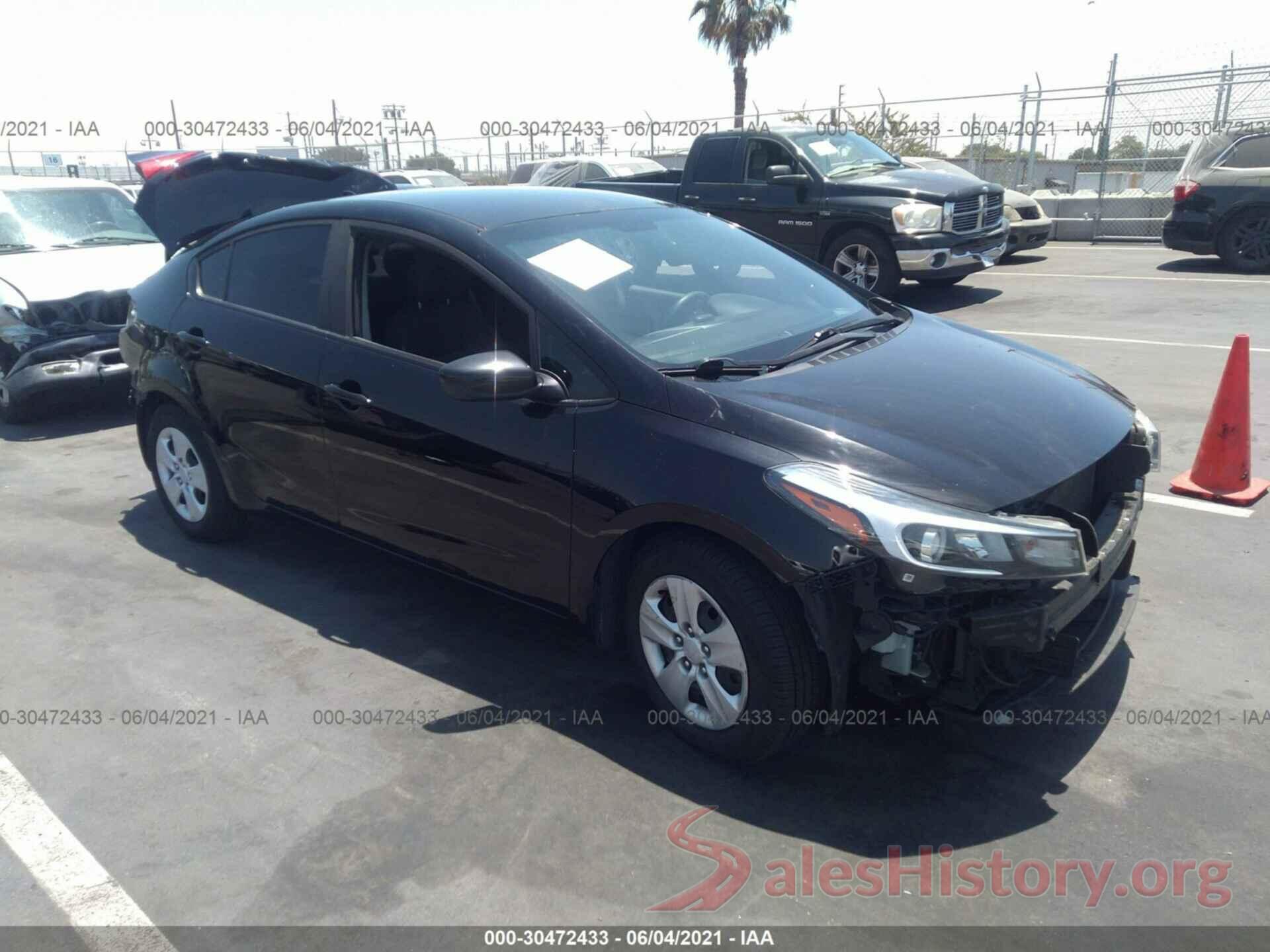 3KPFK4A77HE049948 2017 KIA FORTE