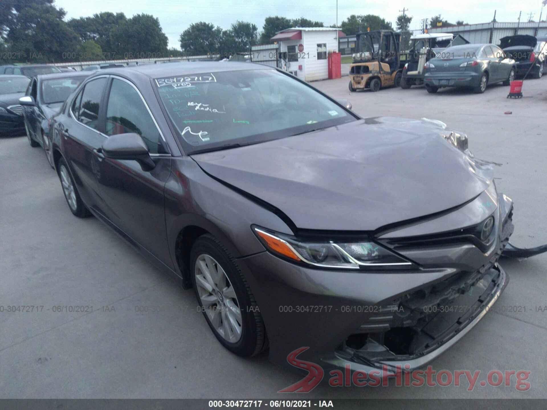 4T1B11HK2JU155642 2018 TOYOTA CAMRY