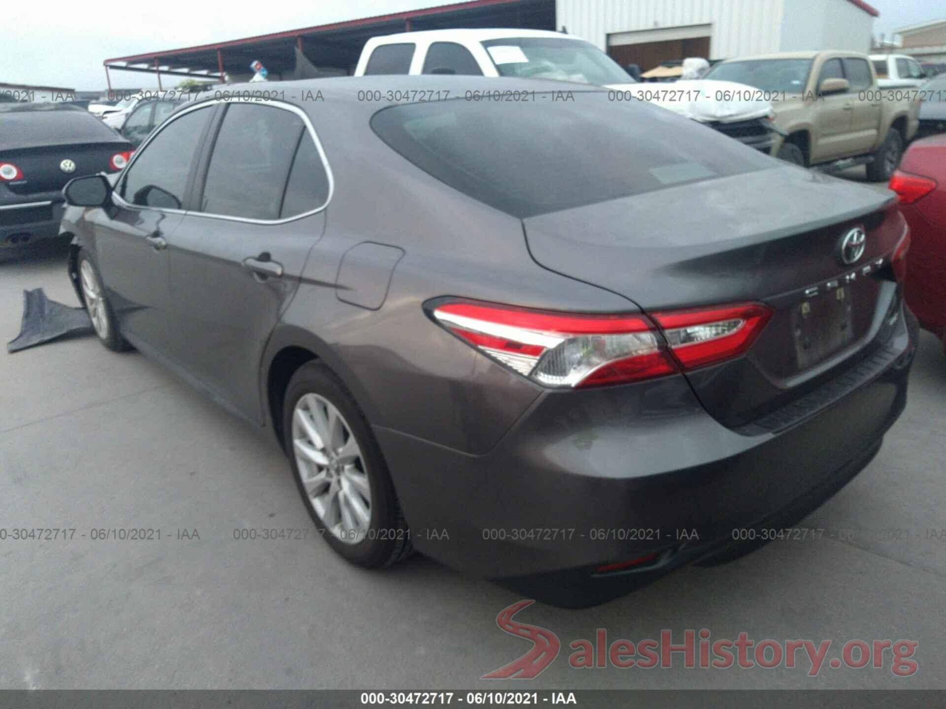 4T1B11HK2JU155642 2018 TOYOTA CAMRY