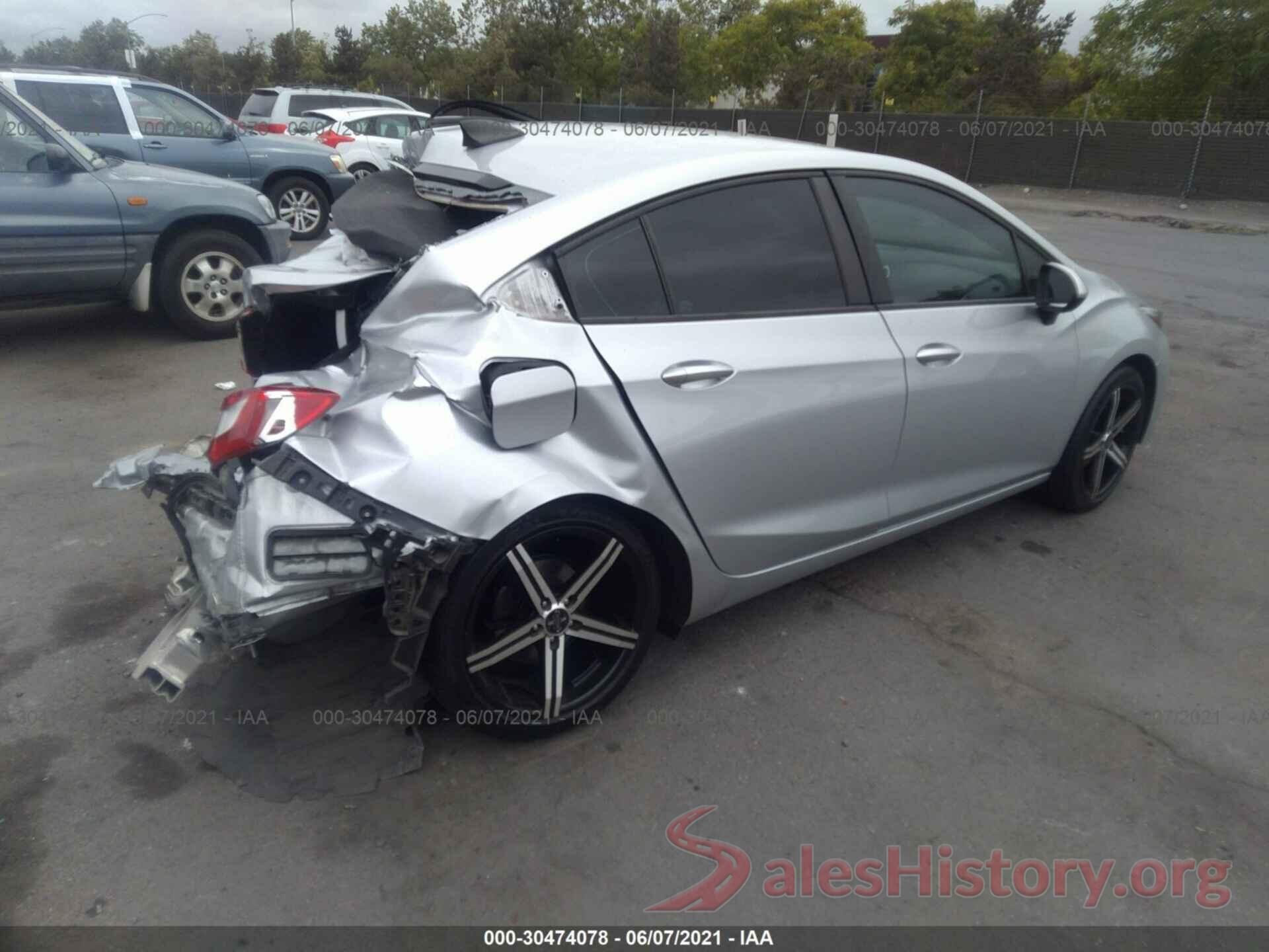 1G1BC5SM3J7101774 2018 CHEVROLET CRUZE