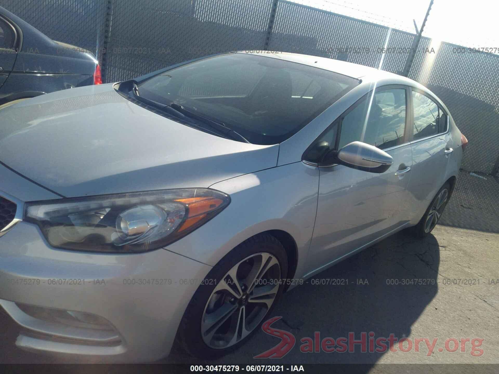 KNAFX4A87G5529568 2016 KIA FORTE