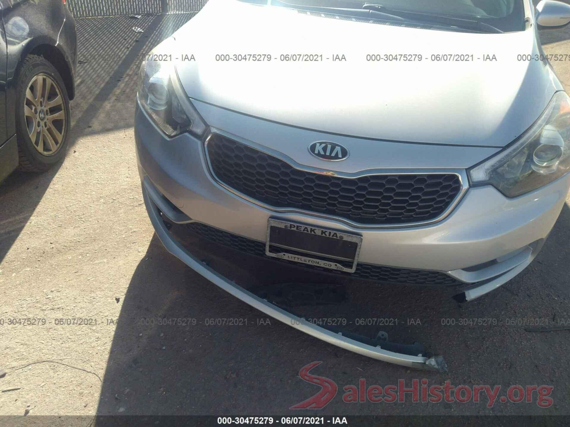 KNAFX4A87G5529568 2016 KIA FORTE