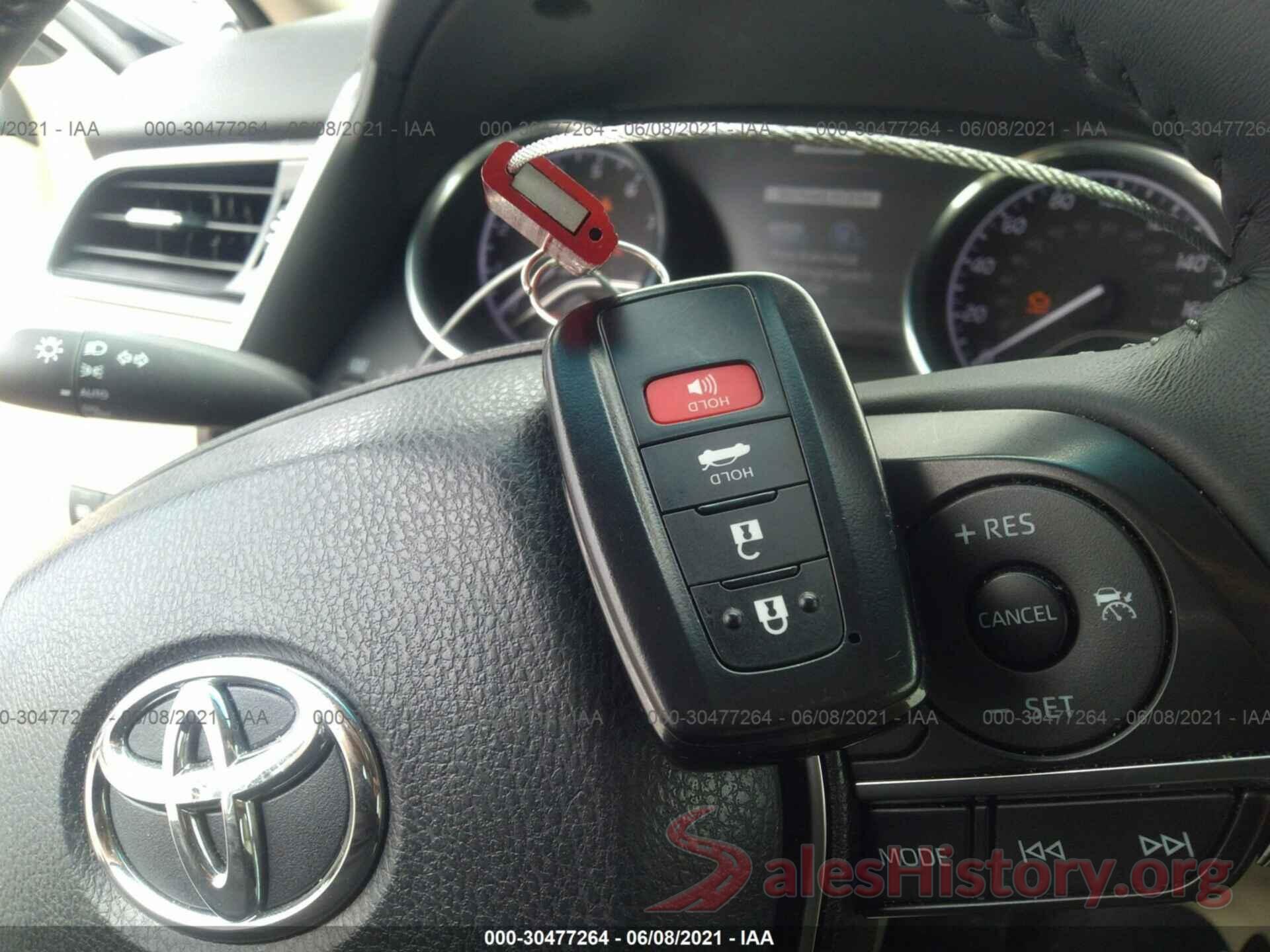 4T1B11HK2JU662444 2018 TOYOTA CAMRY