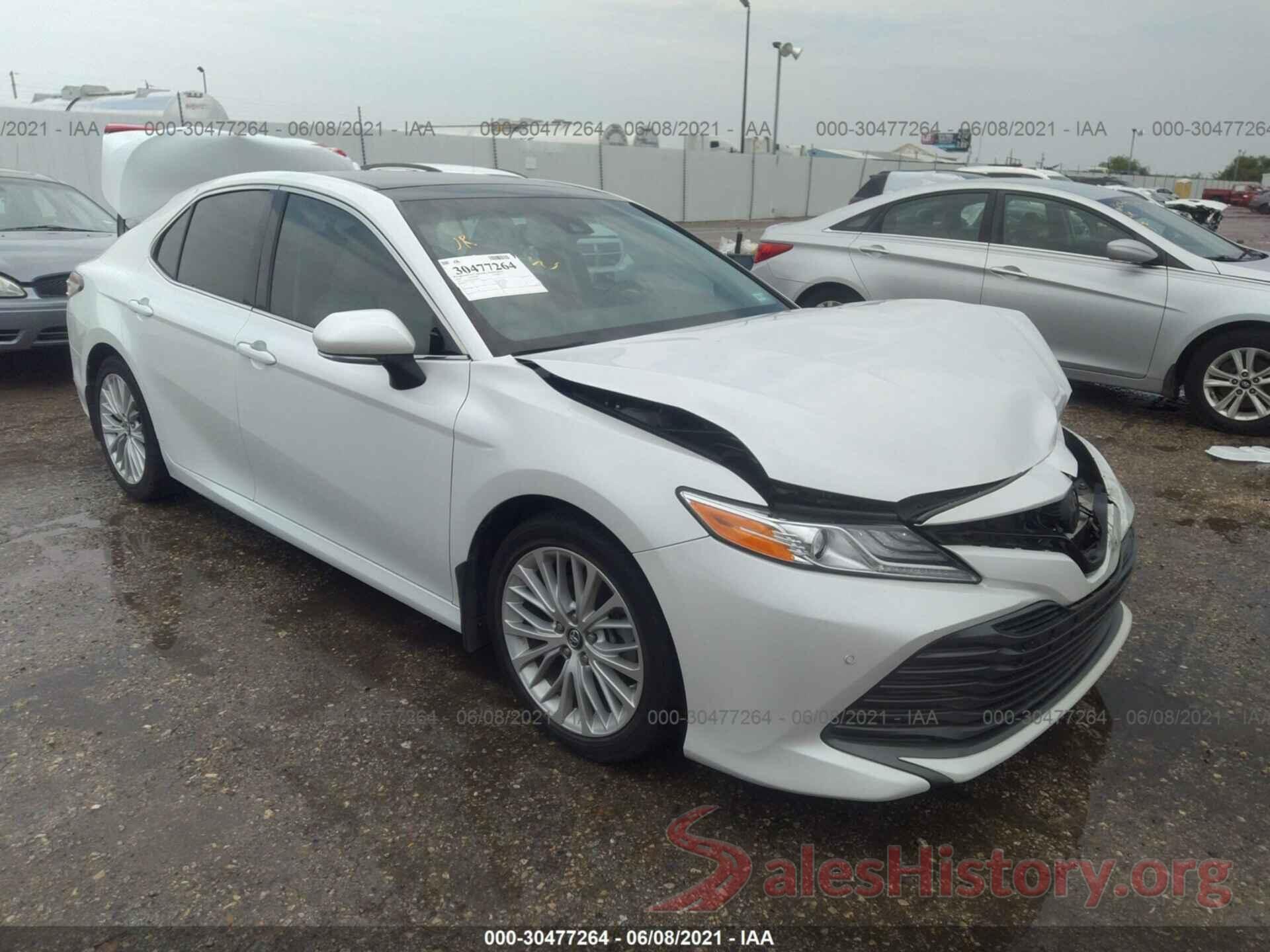 4T1B11HK2JU662444 2018 TOYOTA CAMRY