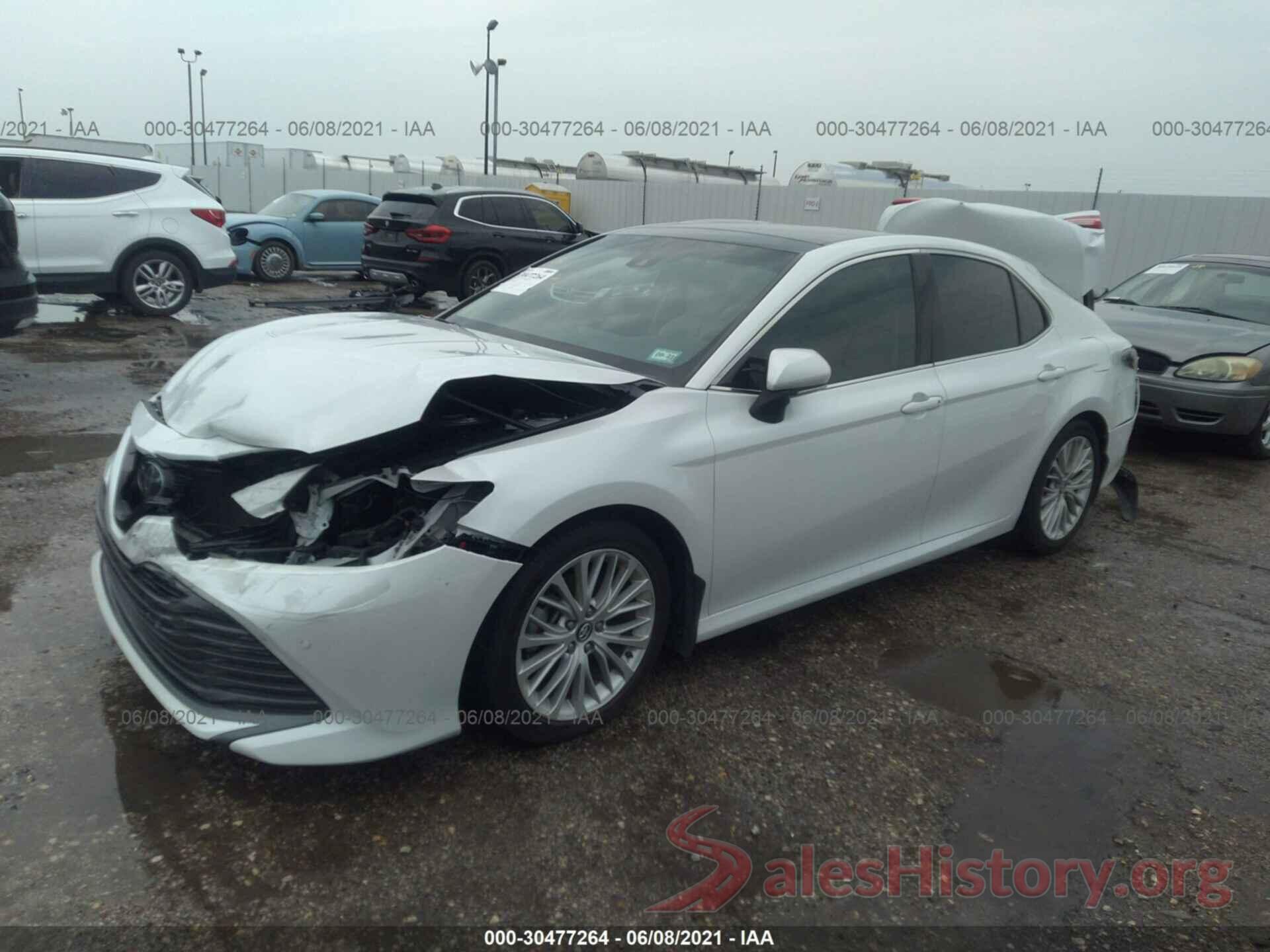 4T1B11HK2JU662444 2018 TOYOTA CAMRY