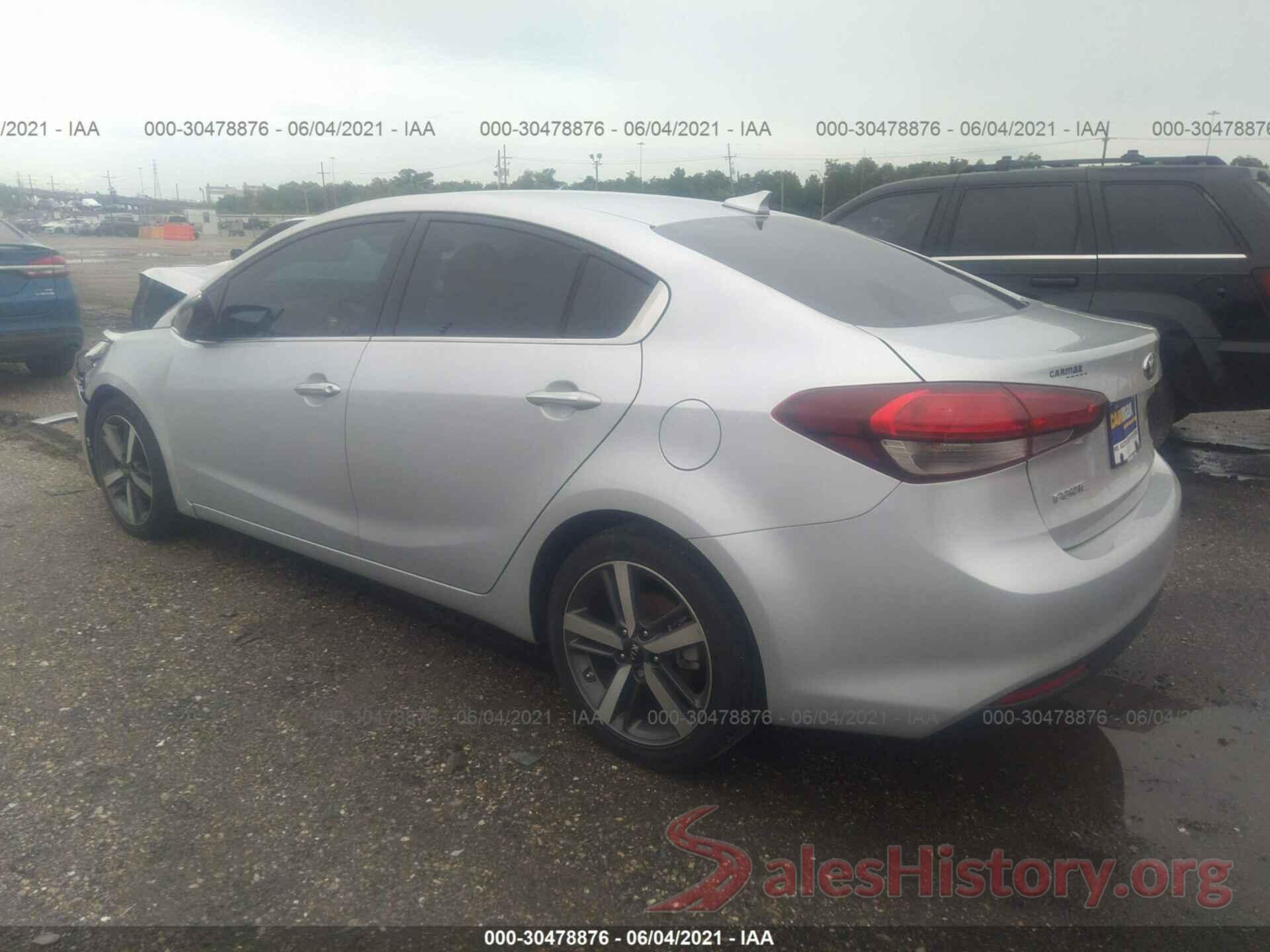 3KPFL4A82JE226949 2018 KIA FORTE