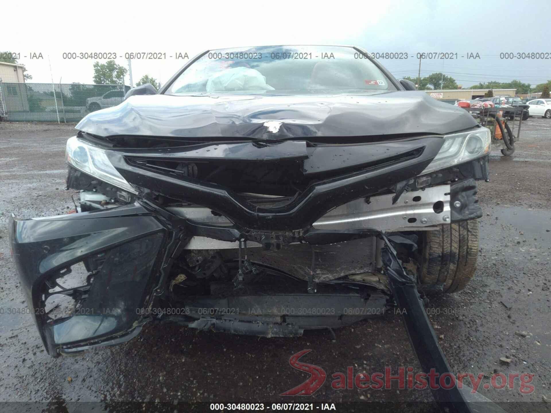 4T1B61HK8JU057460 2018 TOYOTA CAMRY