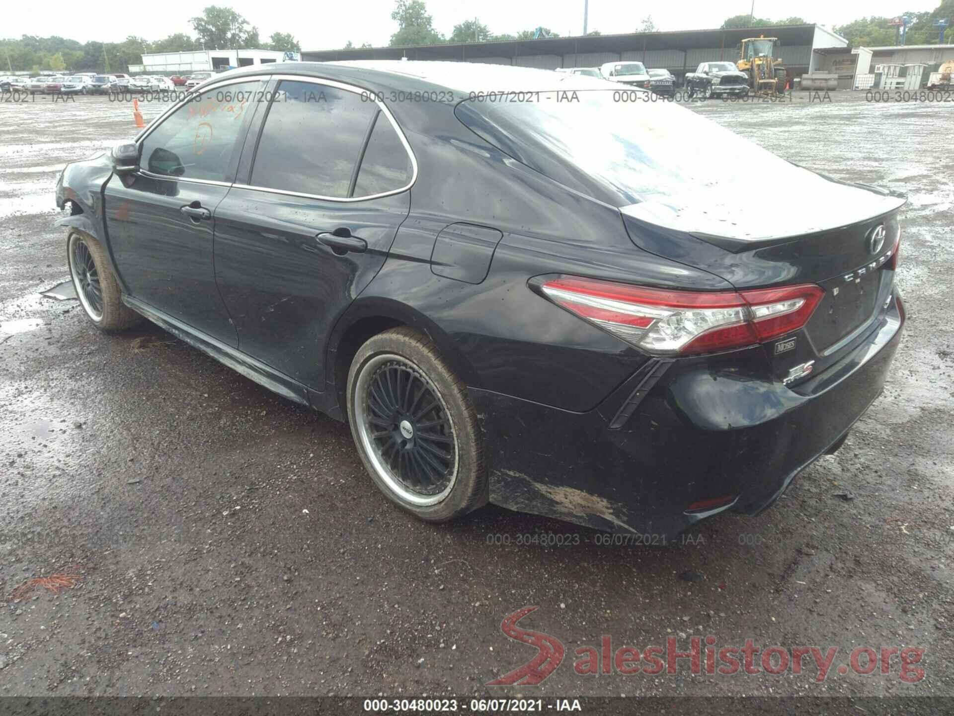 4T1B61HK8JU057460 2018 TOYOTA CAMRY